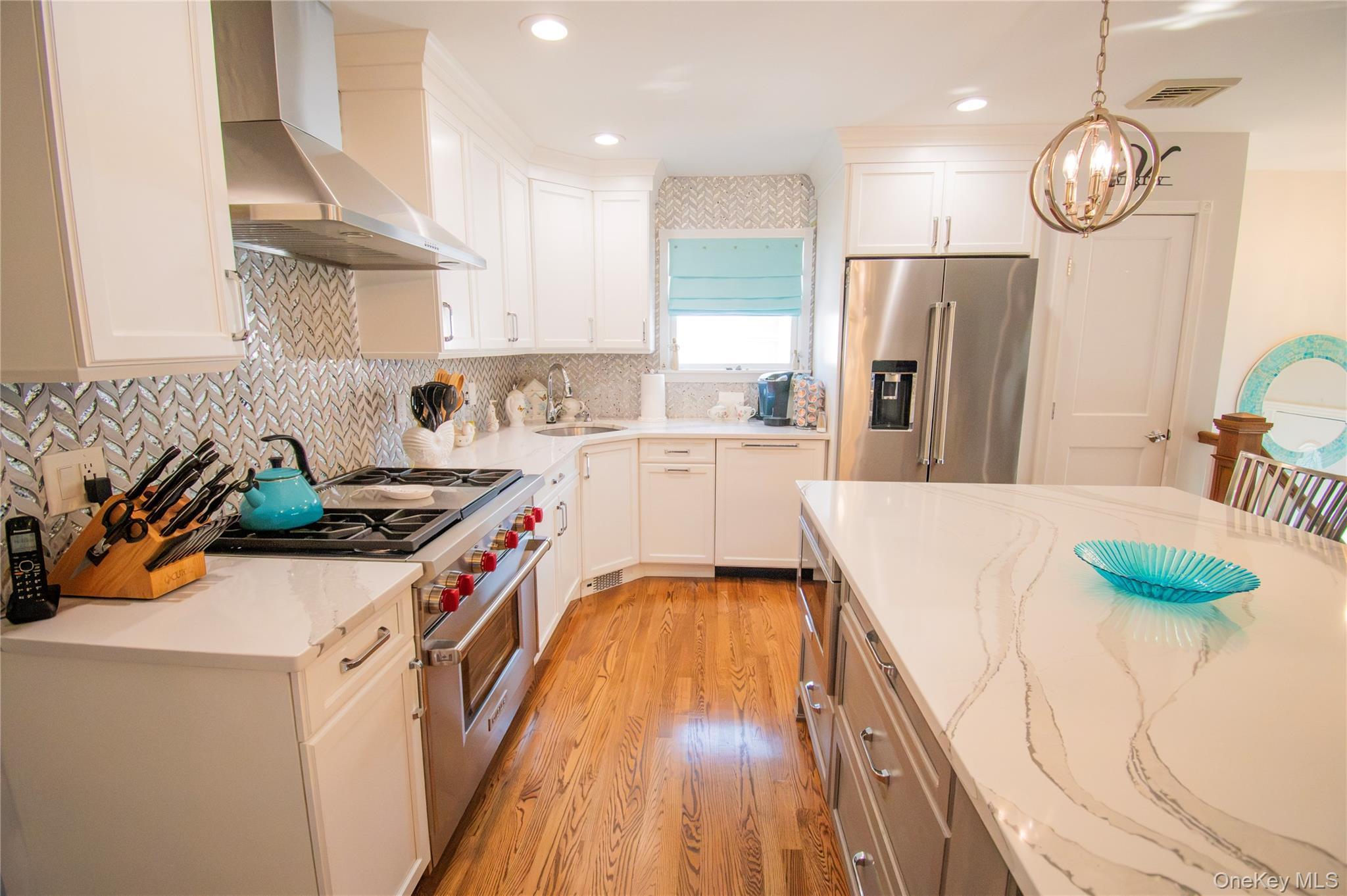Single Family Parkway Drive  Nassau County, NY 11510, MLS-1031612-15