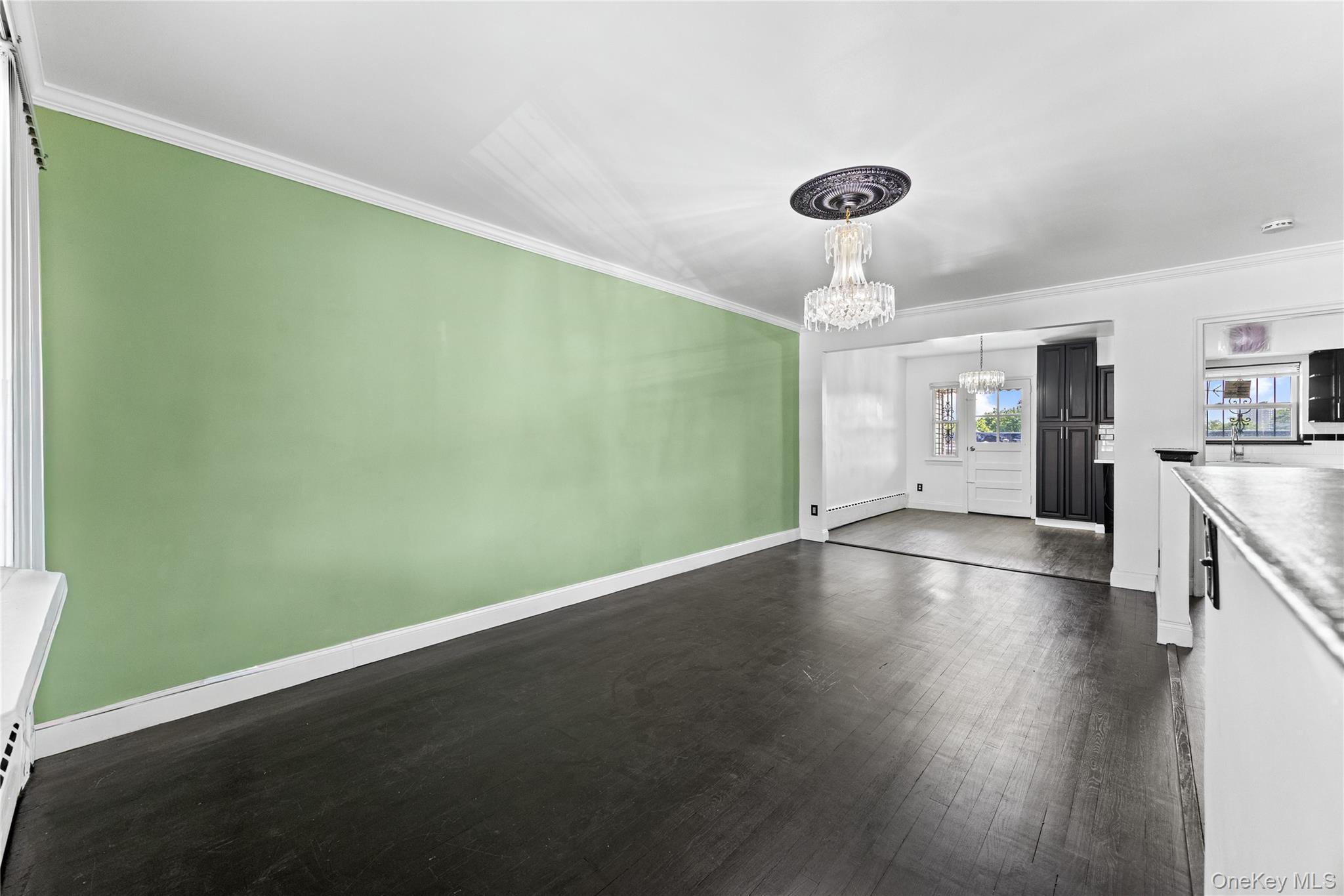 Single Family Tiemann Avenue Bronx, NY 10469, MLS-1031618-10