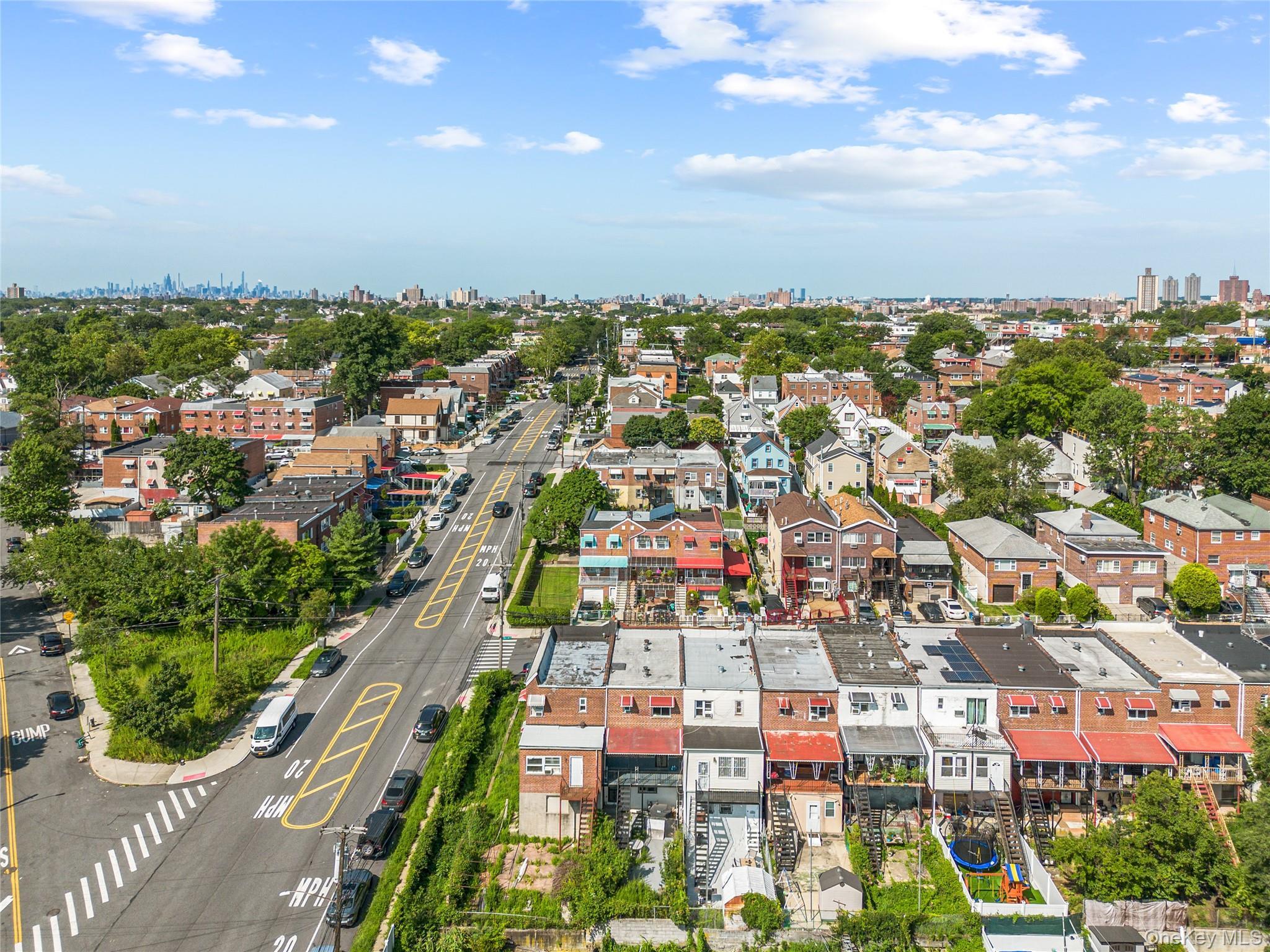 Single Family Tiemann Avenue Bronx, NY 10469, MLS-1031618-29