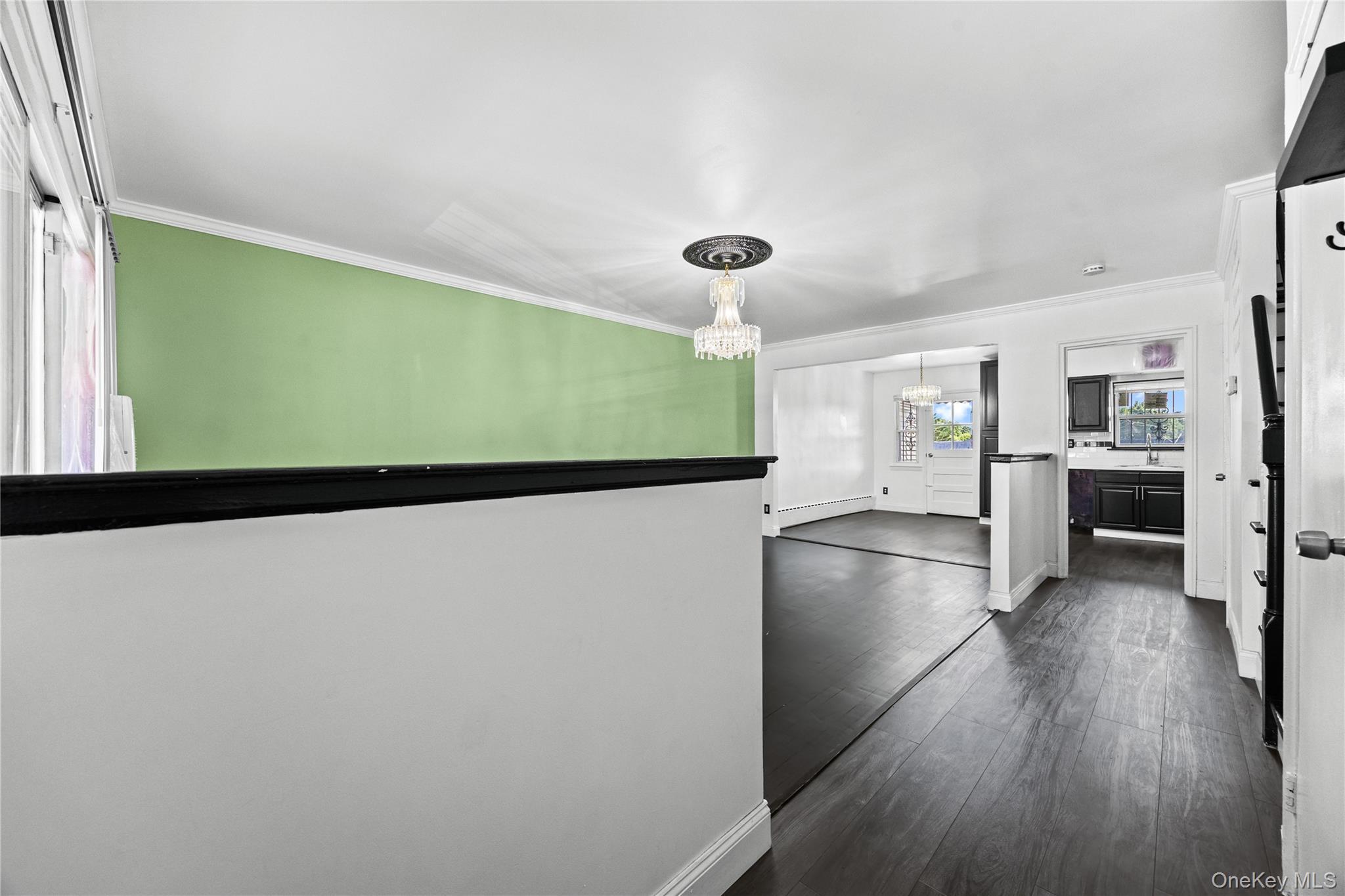 Single Family Tiemann Avenue Bronx, NY 10469, MLS-1031618-9