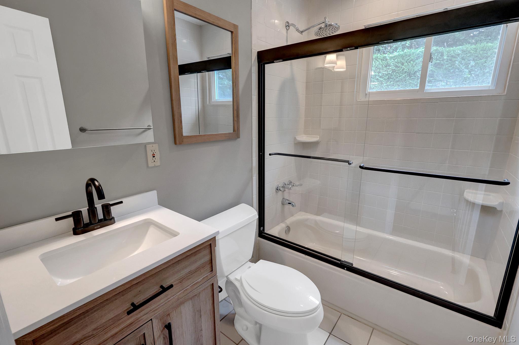 Single Family W 4th Street  Suffolk County, NY 11795, MLS-1031624-28
