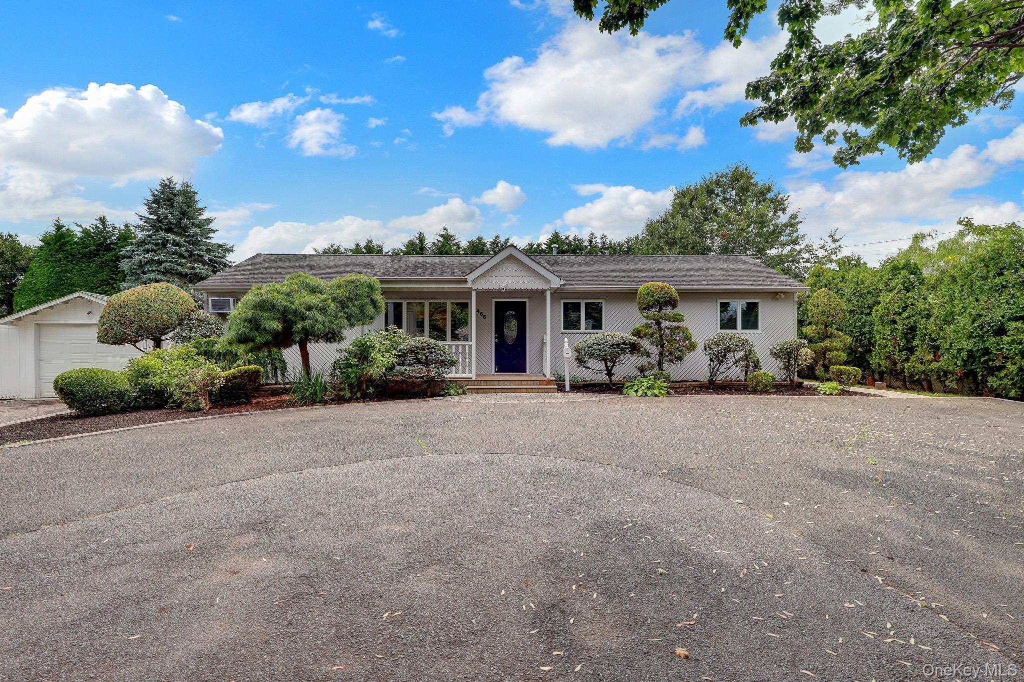Single Family W 4th Street  Suffolk County, NY 11795, MLS-1031624-5
