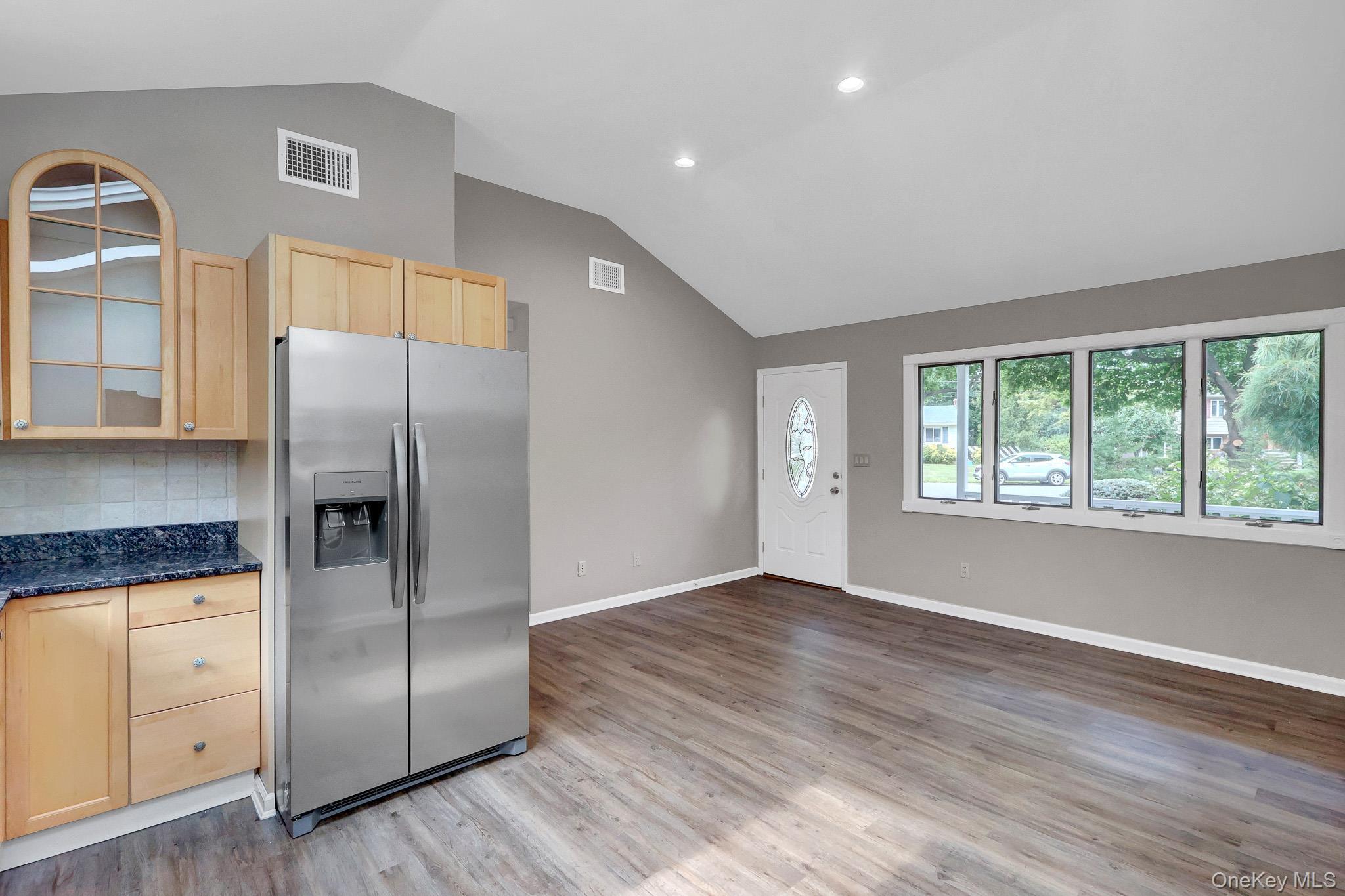 Single Family W 4th Street  Suffolk County, NY 11795, MLS-1031624-7
