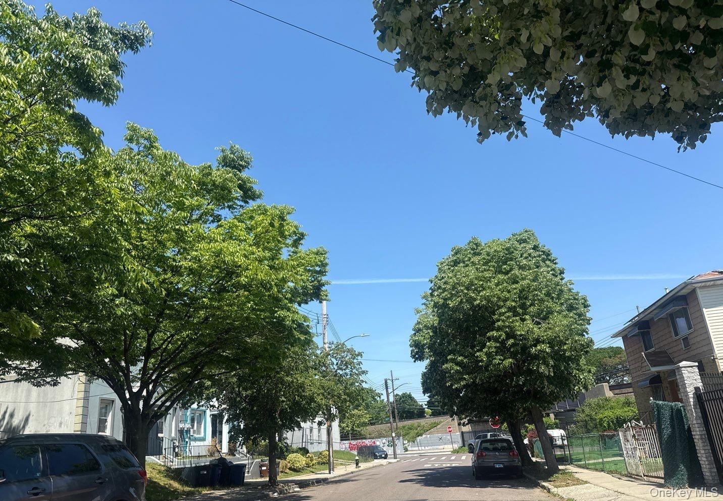 Single Family 184th Street  Queens, NY 11413, MLS-1031633-4