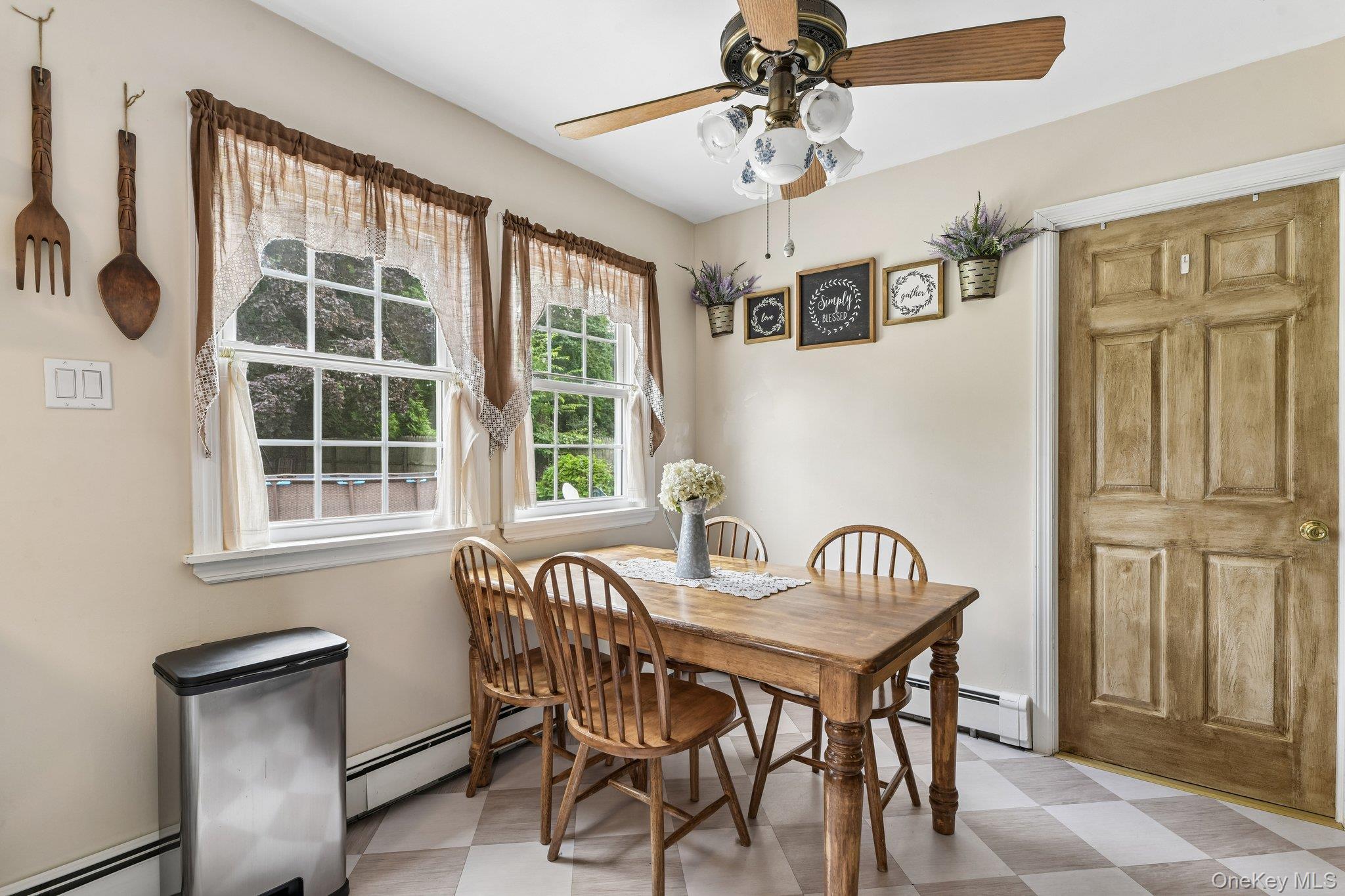 Single Family Manchester Lane Suffolk County, NY 11790, MLS-1031657-10