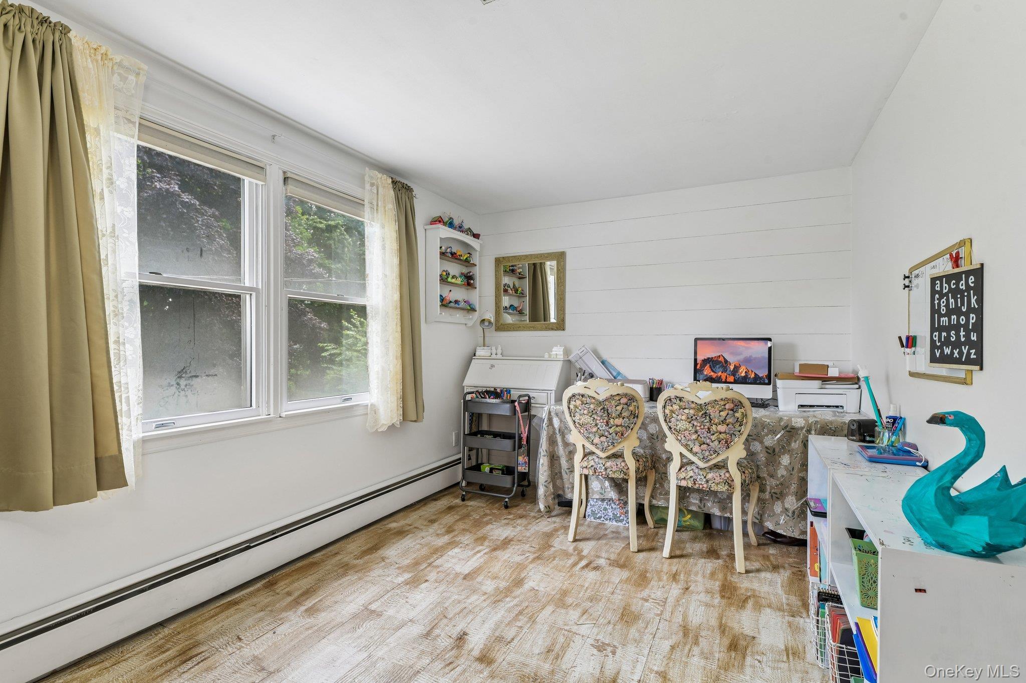 Single Family Manchester Lane Suffolk County, NY 11790, MLS-1031657-19