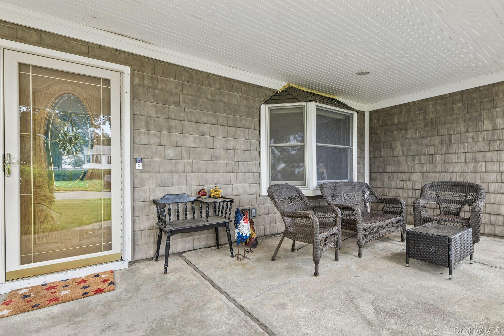 Single Family Manchester Lane Suffolk County, NY 11790, MLS-1031657-2