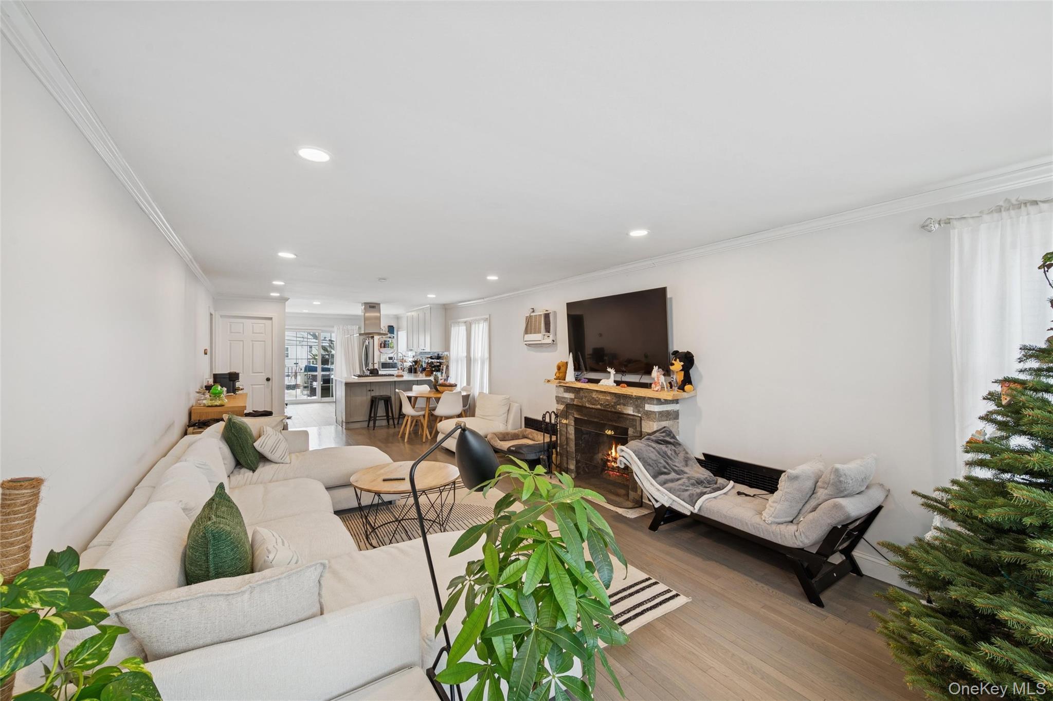 Single Family Traymore Boulevard  Nassau County, NY 11558, MLS-1031659-5