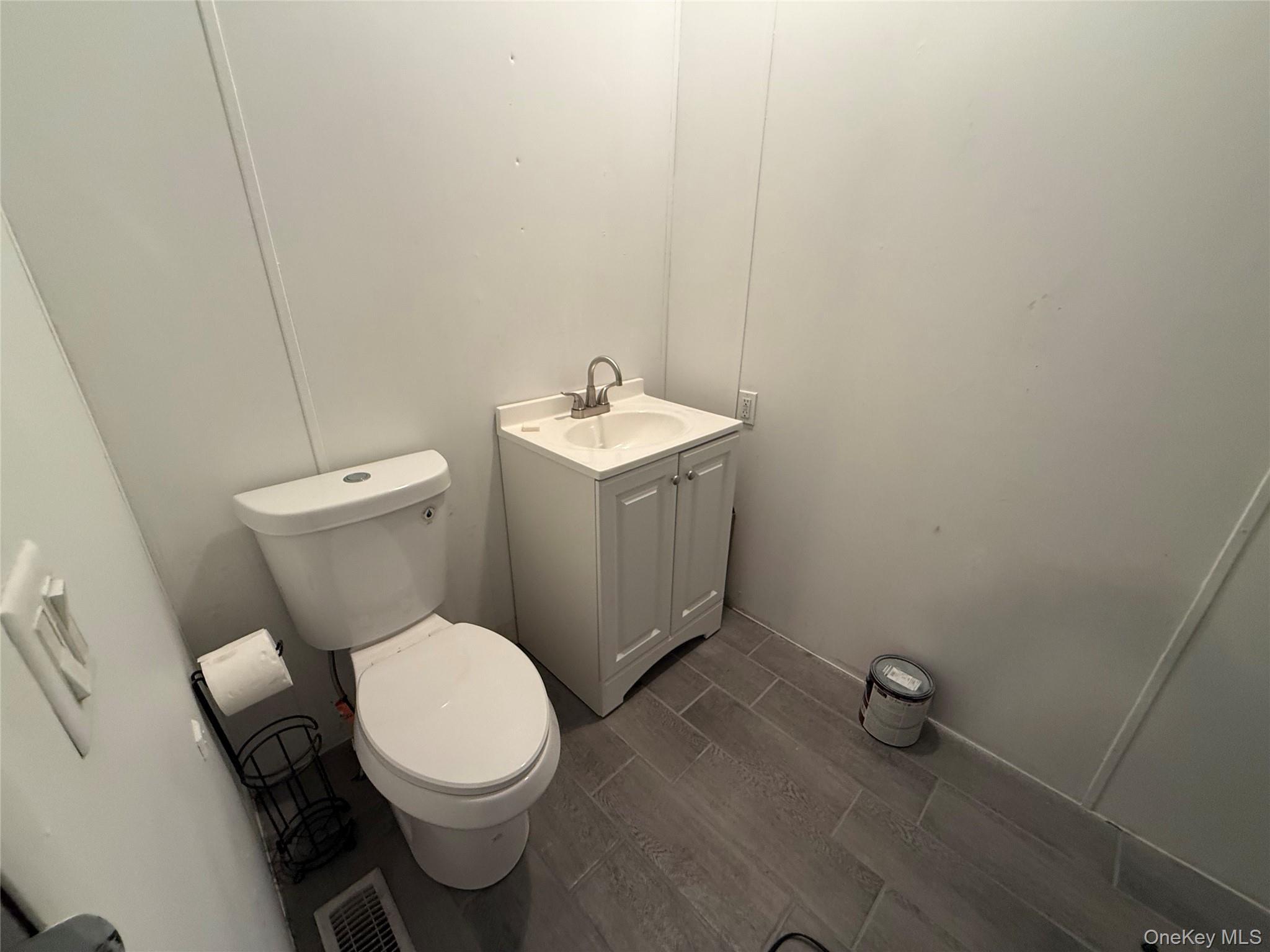 Single Family W Peenpack Trail Orange County, NY 12780, MLS-1031680-16
