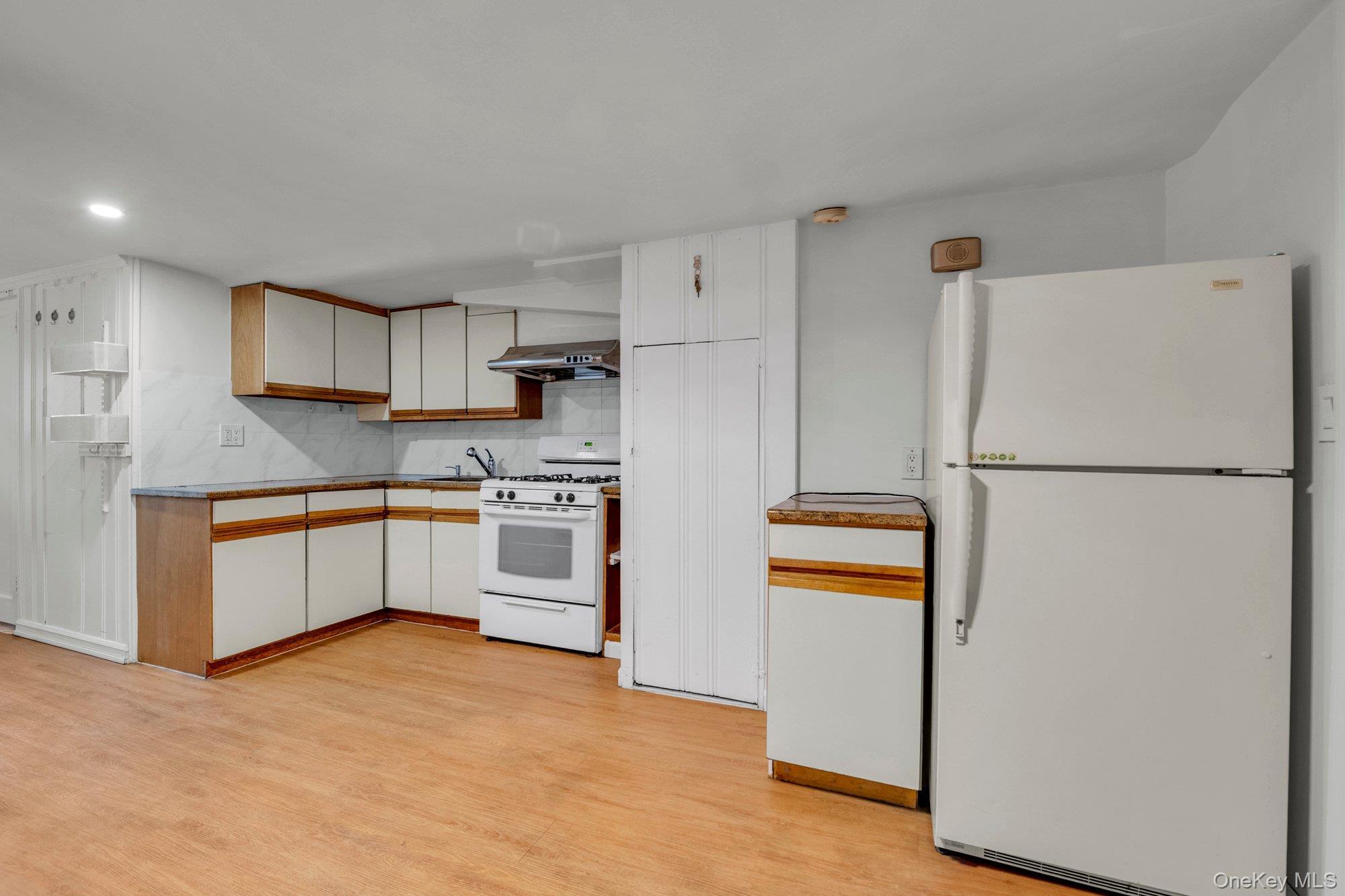 Single Family 60th Avenue Queens, NY 11355, MLS-1031685-16