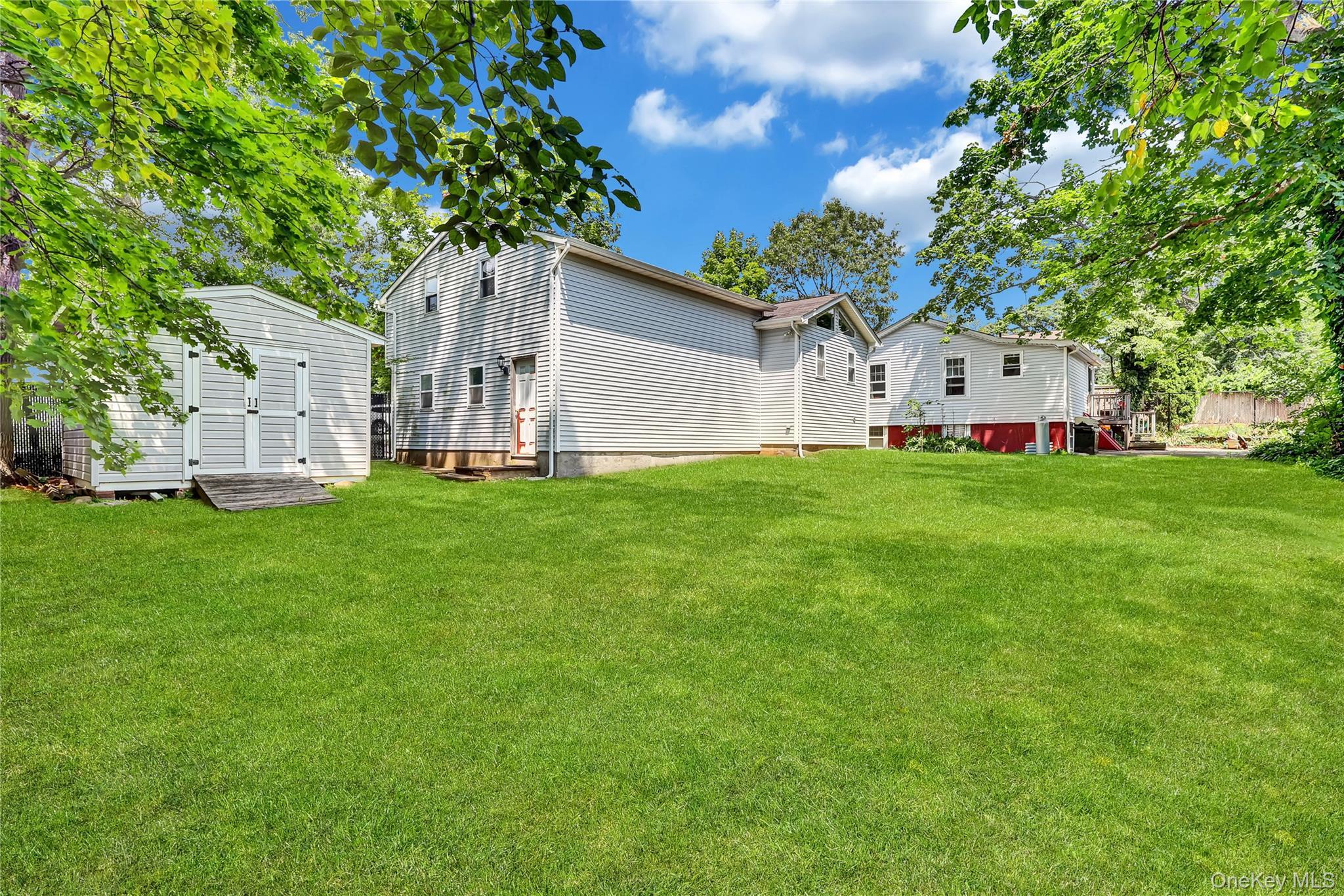 Single Family Broadway  Suffolk County, NY 11779, MLS-1031695-21