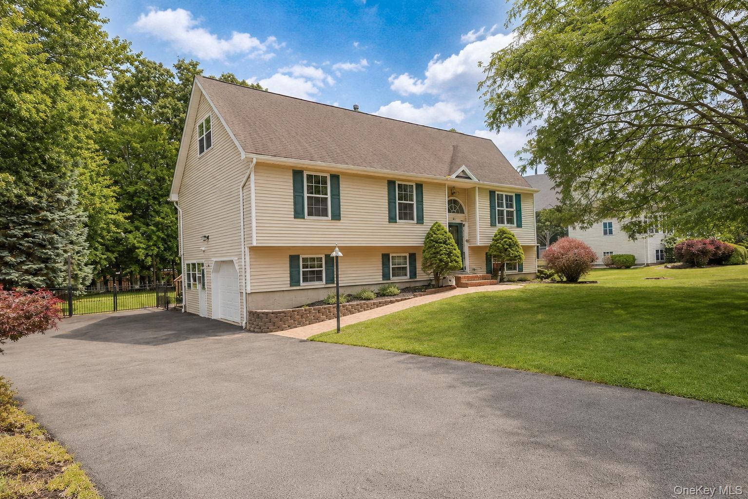 Single Family Seals Drive Orange County, NY 10950, MLS-1031701-32