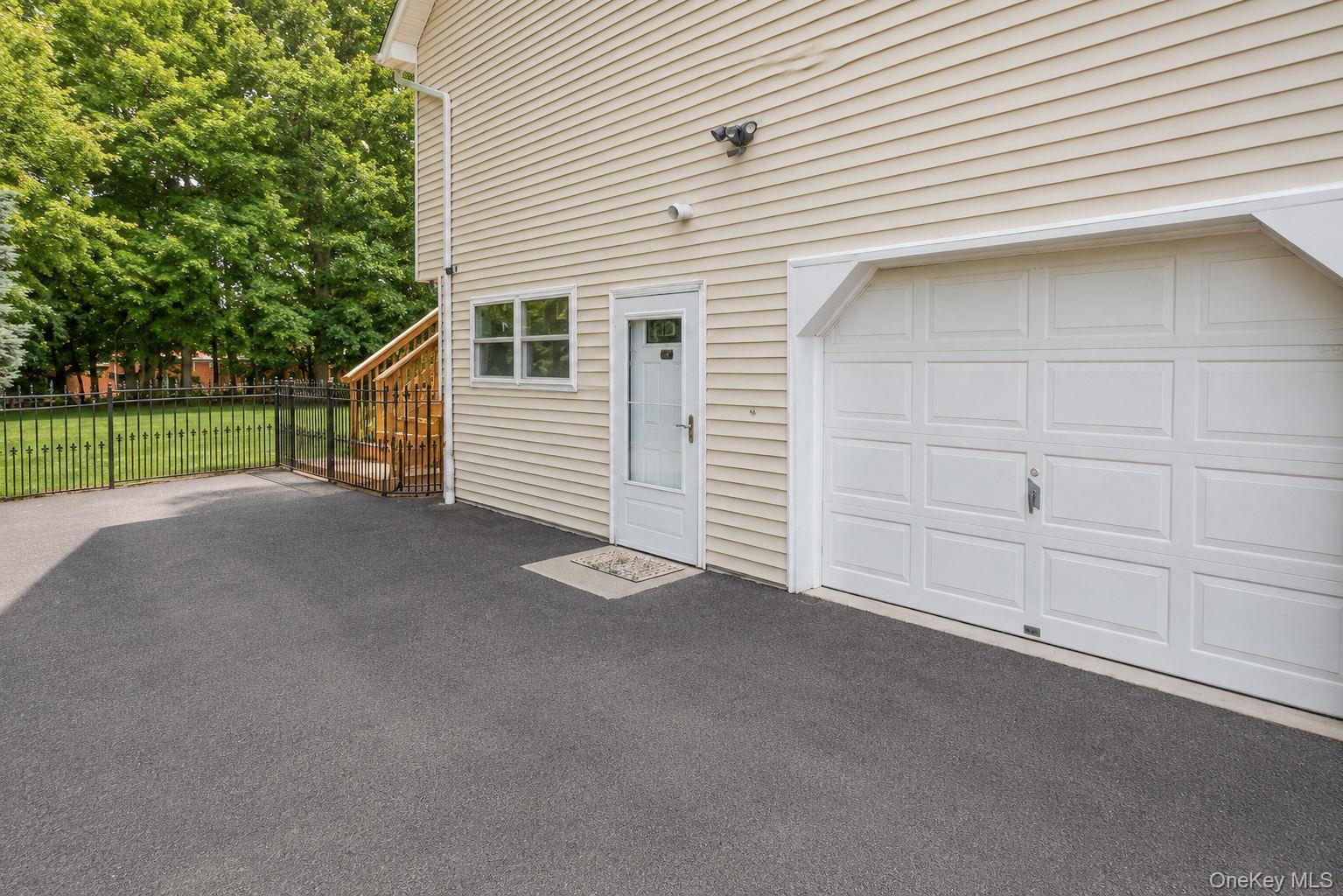 Single Family Seals Drive Orange County, NY 10950, MLS-1031701-33