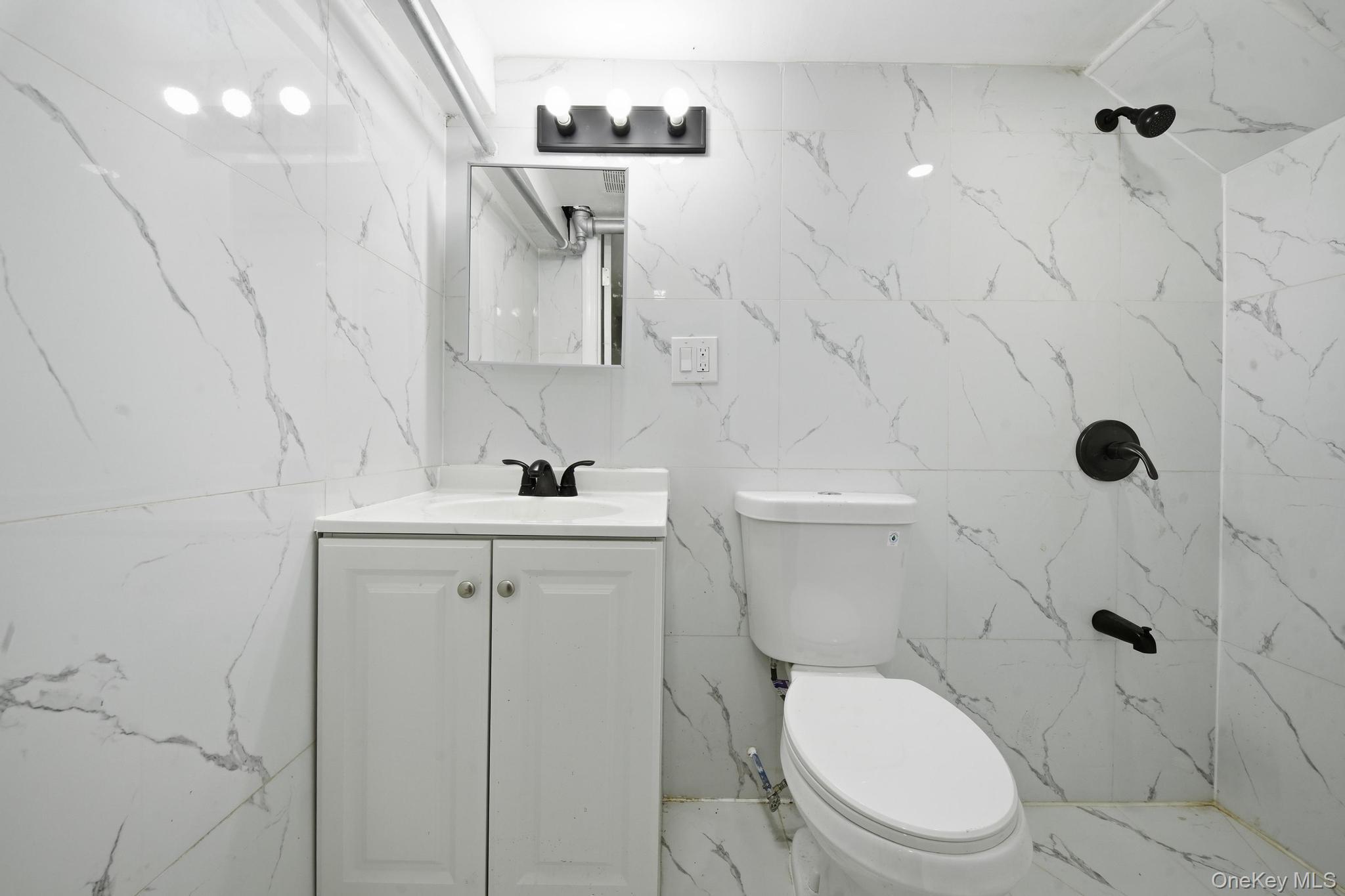 Single Family 218th Street Queens, NY 11413, MLS-1031702-11