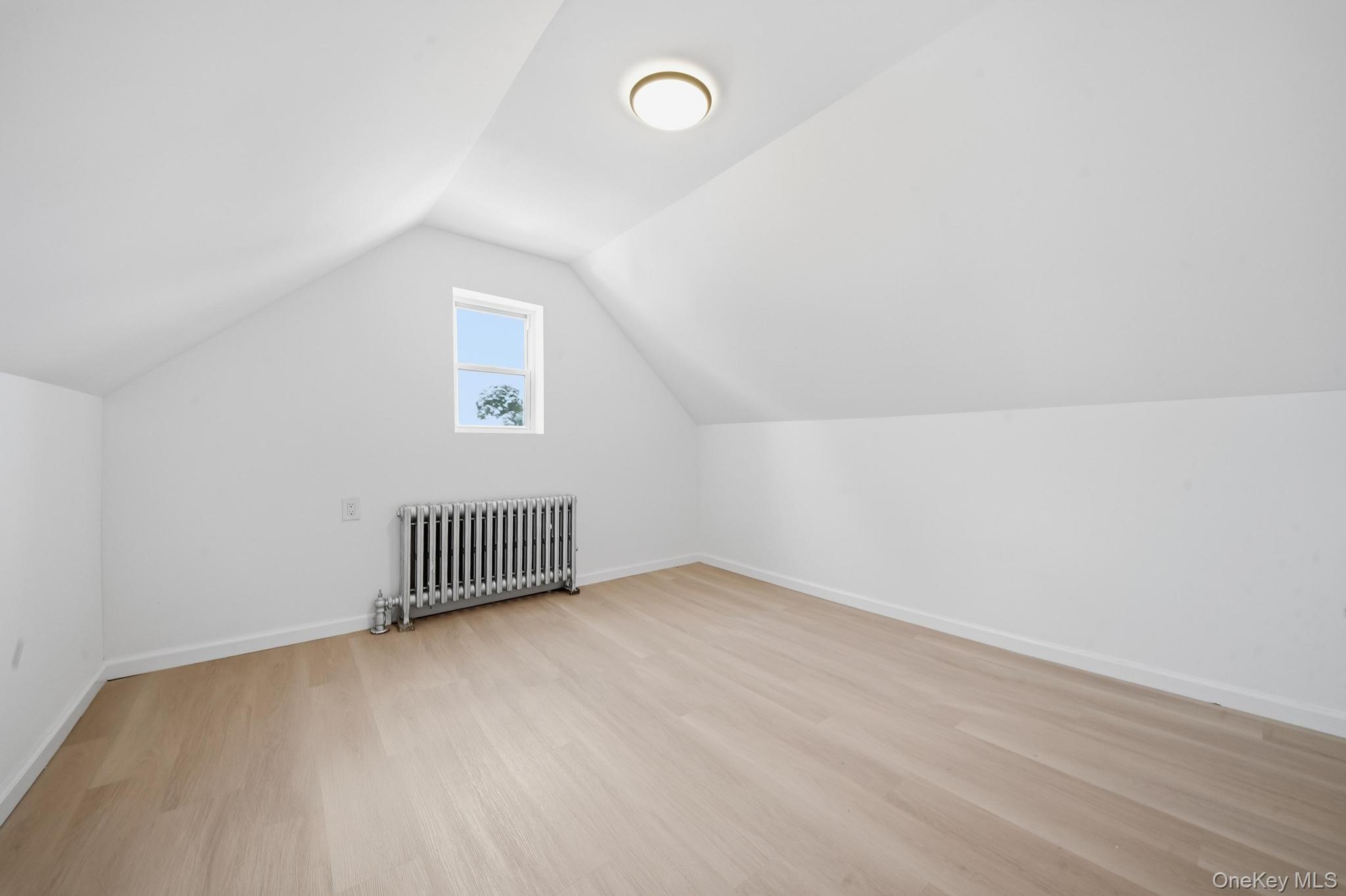 Single Family 218th Street Queens, NY 11413, MLS-1031702-14
