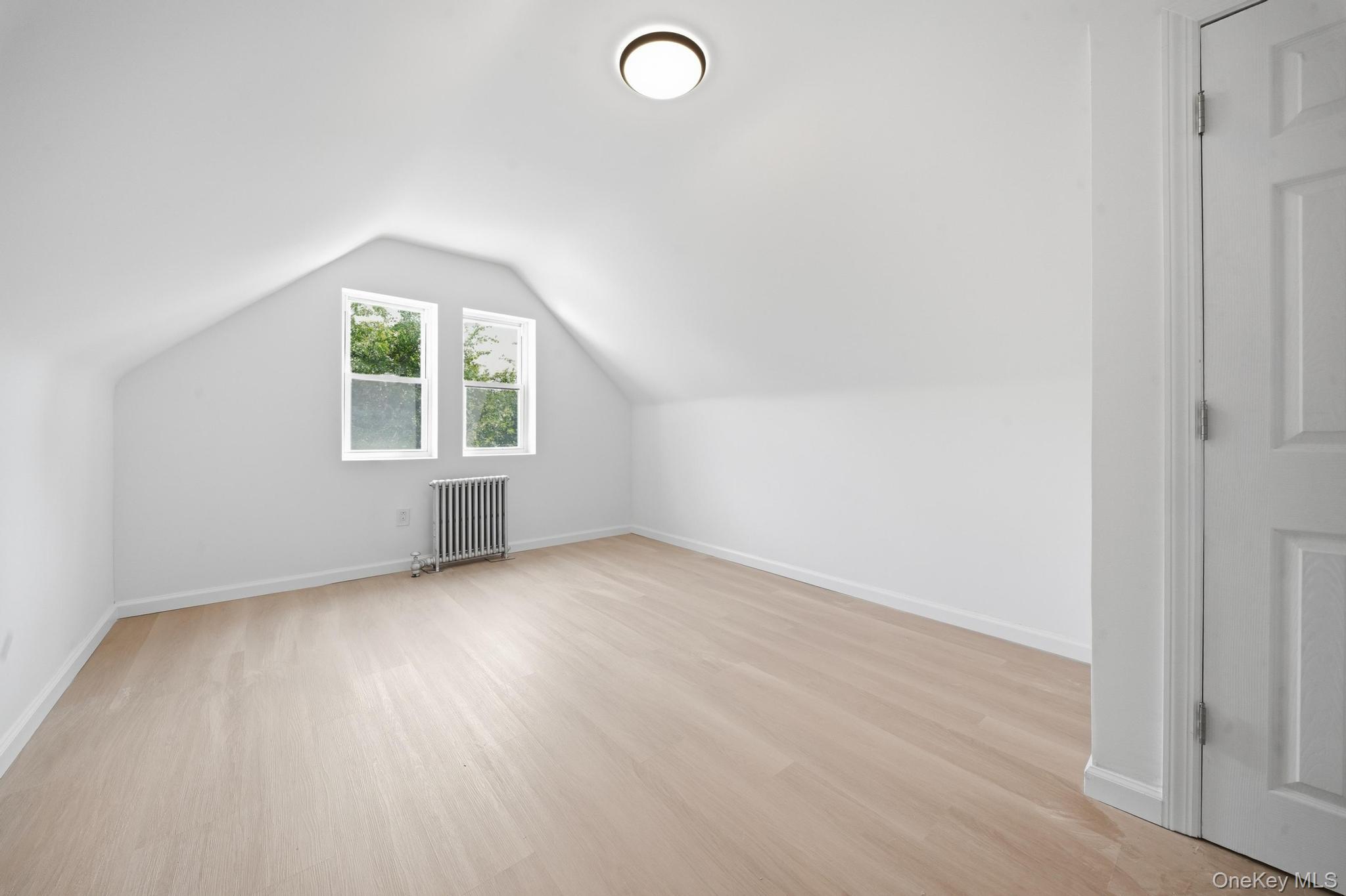 Single Family 218th Street Queens, NY 11413, MLS-1031702-15