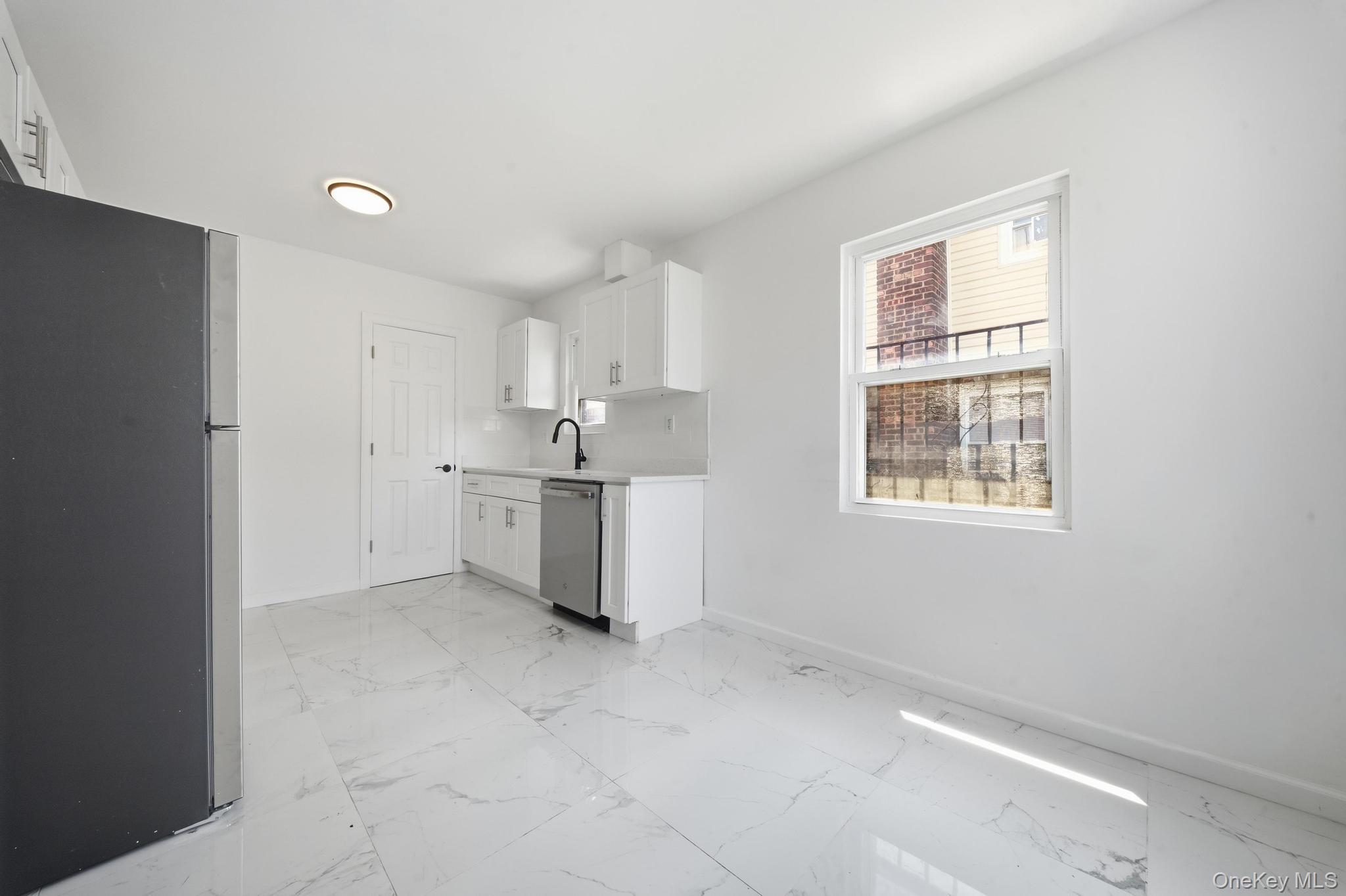Single Family 218th Street Queens, NY 11413, MLS-1031702-5