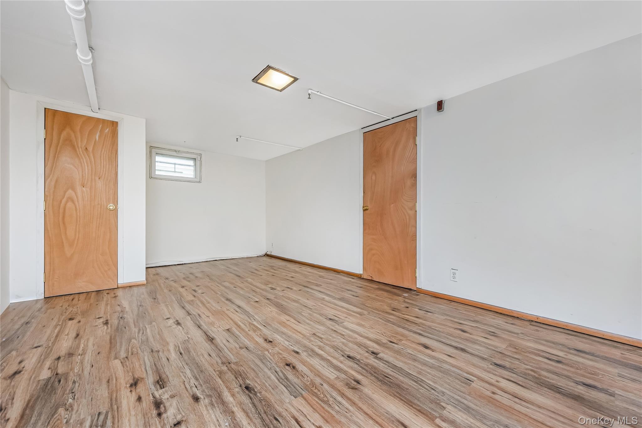 Single Family Cambria Avenue Queens, NY 11362, MLS-1031708-15