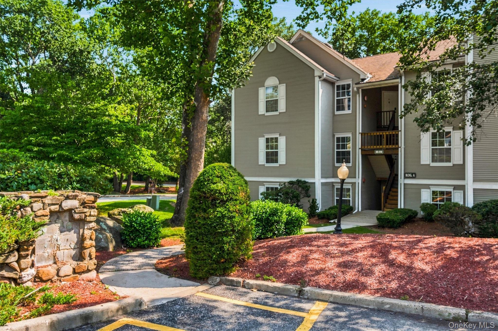 Single Family Washington Green  Orange County, NY 12553, MLS-1031728-2