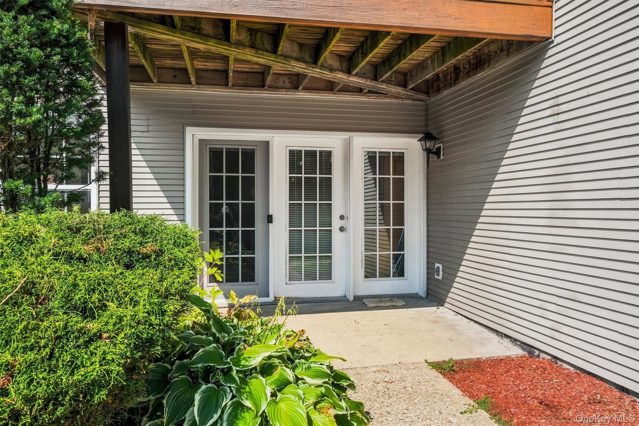 Single Family Washington Green  Orange County, NY 12553, MLS-1031728-24