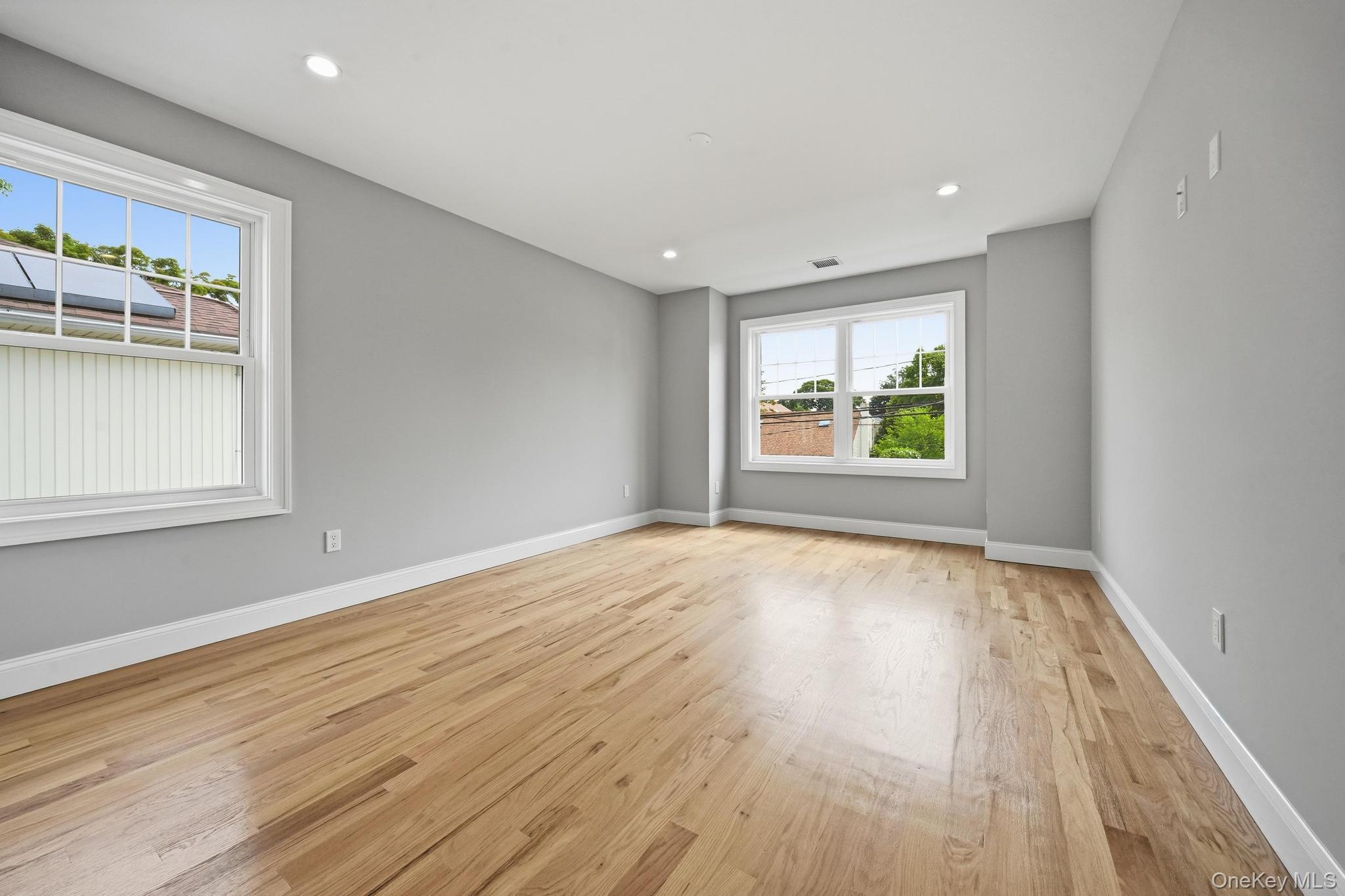 Single Family Maeder Avenue  Nassau County, NY 11566, MLS-1031730-34