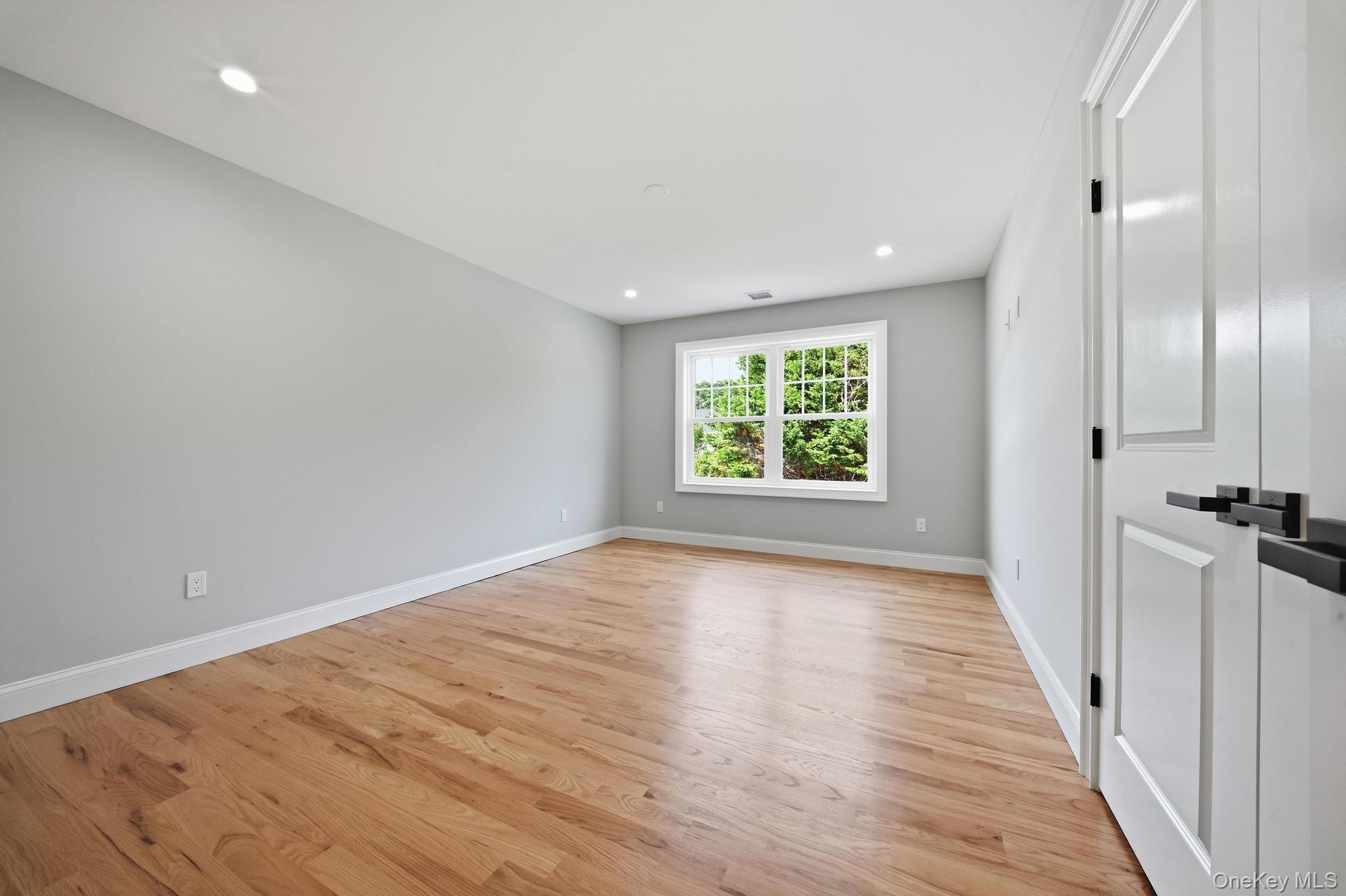 Single Family Maeder Avenue  Nassau County, NY 11566, MLS-1031730-38