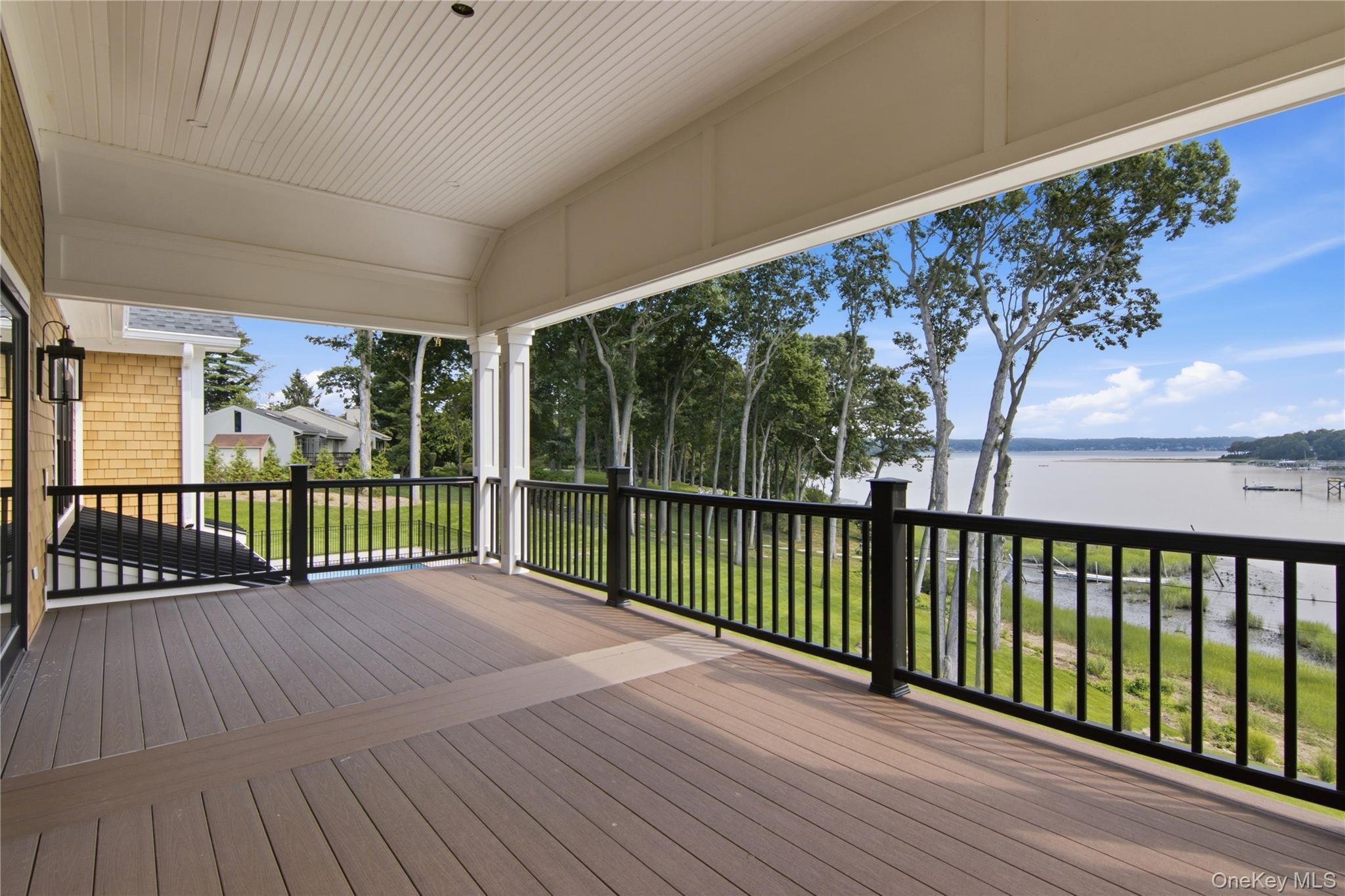 Single Family Cove Road  Suffolk County, NY 11768, MLS-1031732-30