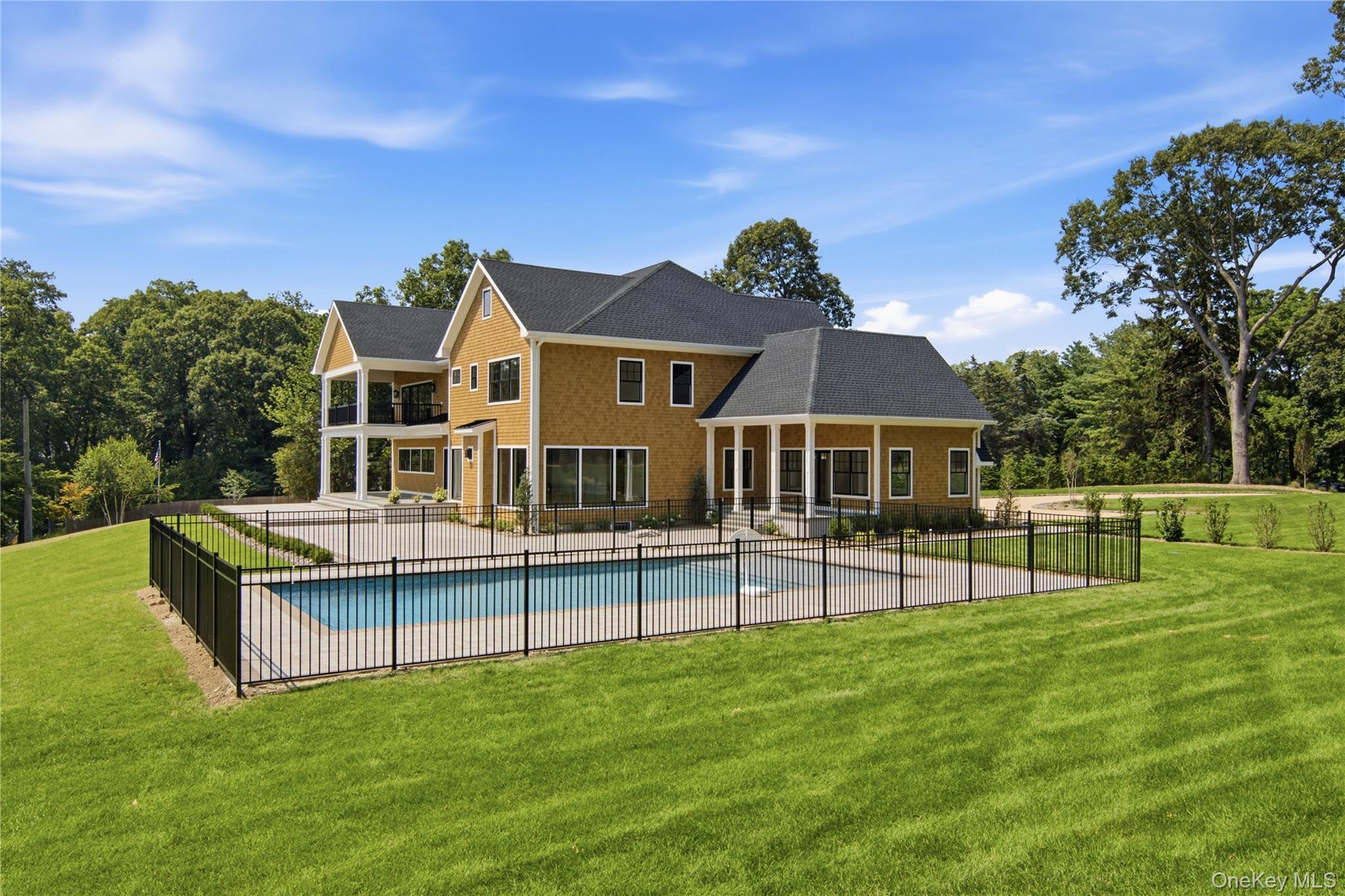 Single Family Cove Road  Suffolk County, NY 11768, MLS-1031732-42
