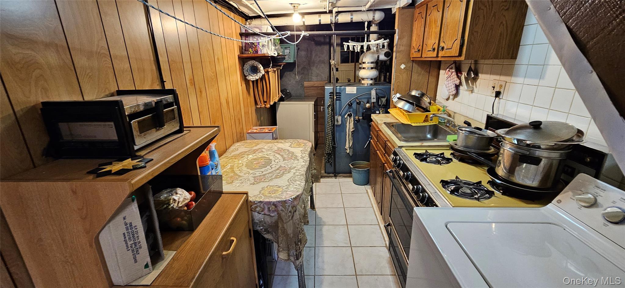 Single Family 75th Street Queens, NY 11385, MLS-1031741-14