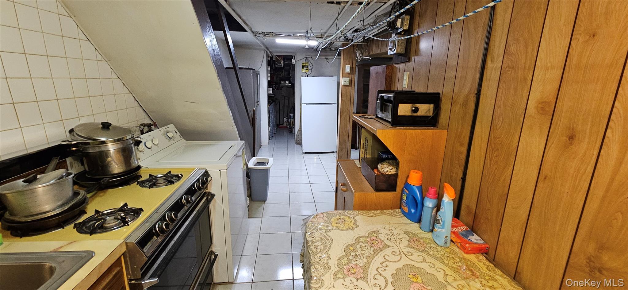 Single Family 75th Street Queens, NY 11385, MLS-1031741-15