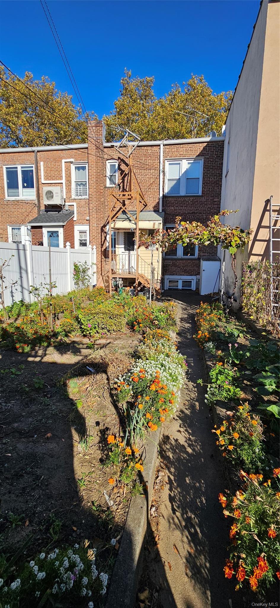 Single Family 75th Street Queens, NY 11385, MLS-1031741-28