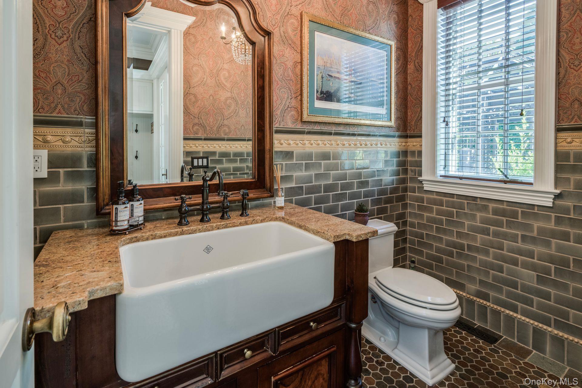 Single Family Gwynne Road  Suffolk County, NY 11747, MLS-1031747-33