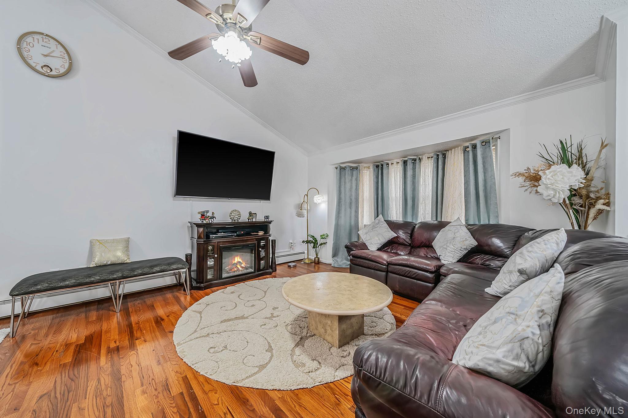 Single Family Cedar Oaks Avenue Suffolk County, NY 11738, MLS-1031748-11