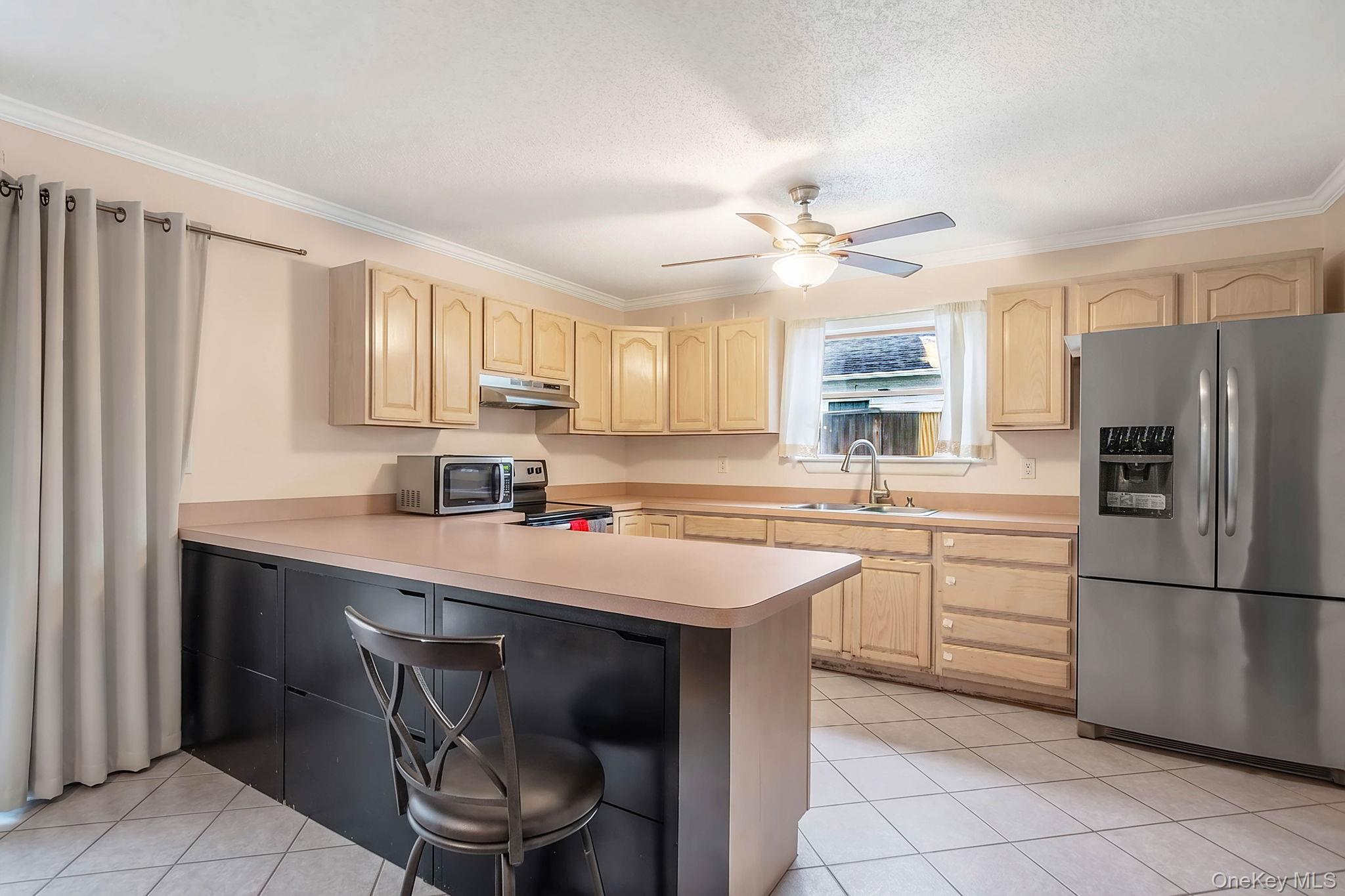Single Family Cedar Oaks Avenue Suffolk County, NY 11738, MLS-1031748-22