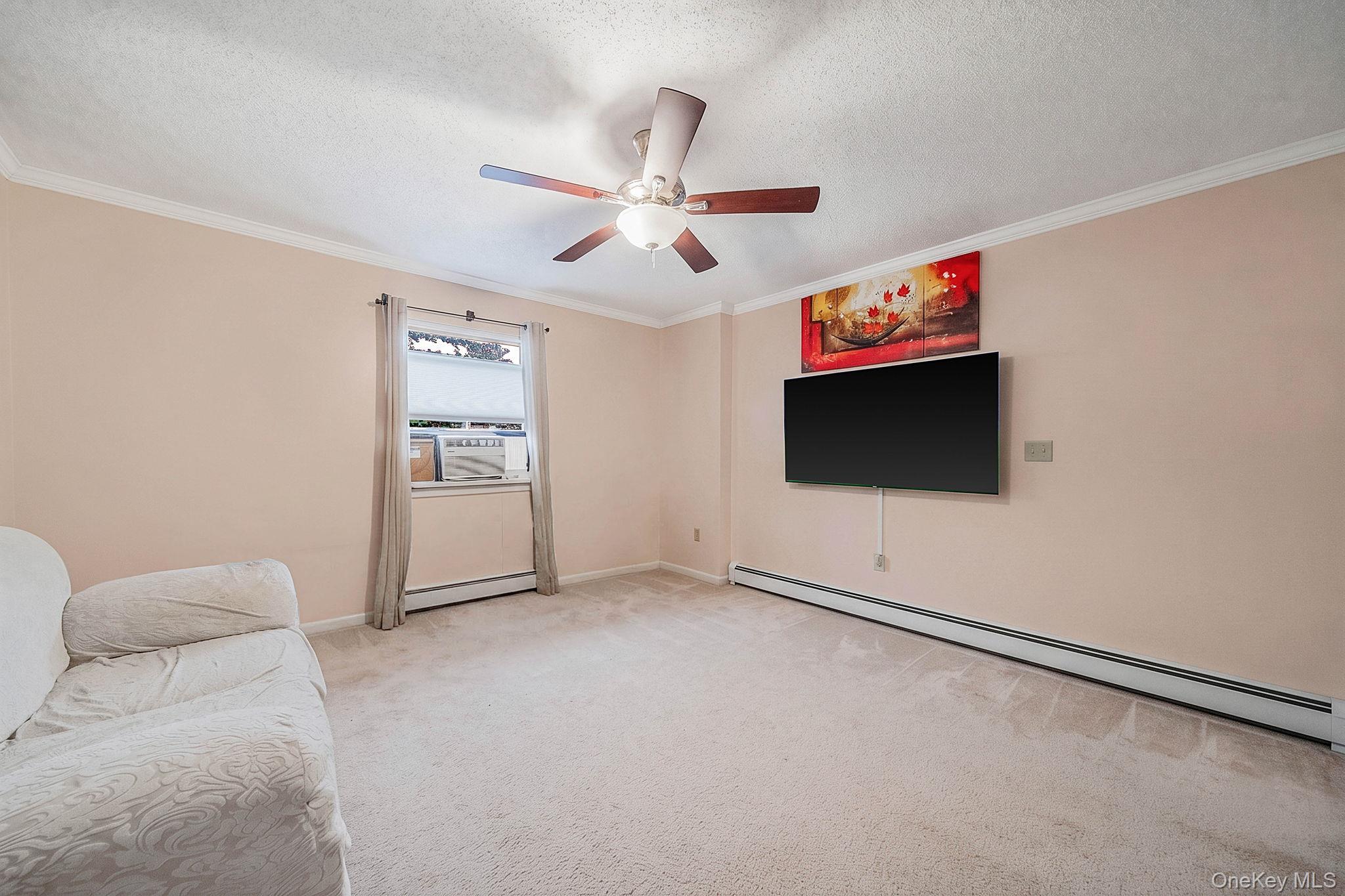 Single Family Cedar Oaks Avenue Suffolk County, NY 11738, MLS-1031748-25