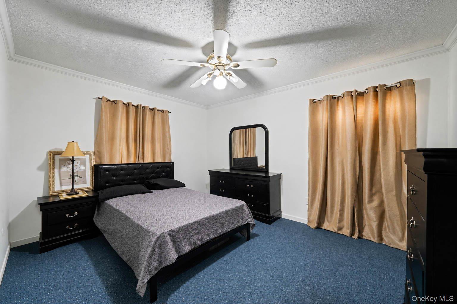 Single Family Cedar Oaks Avenue Suffolk County, NY 11738, MLS-1031748-27