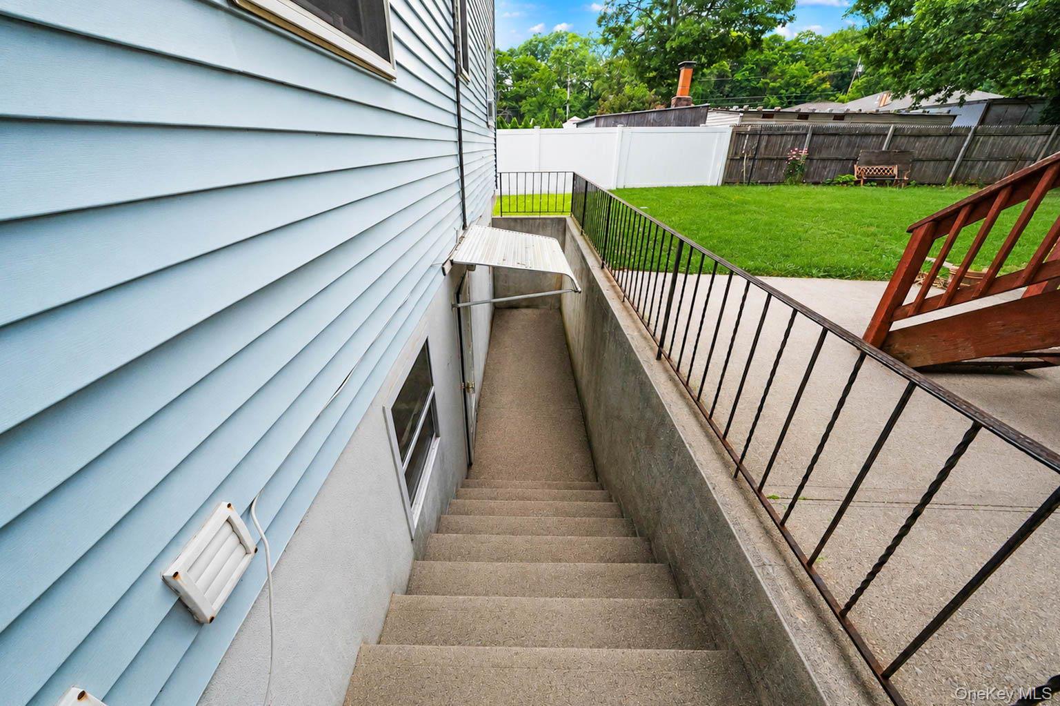 Single Family Cedar Oaks Avenue Suffolk County, NY 11738, MLS-1031748-6