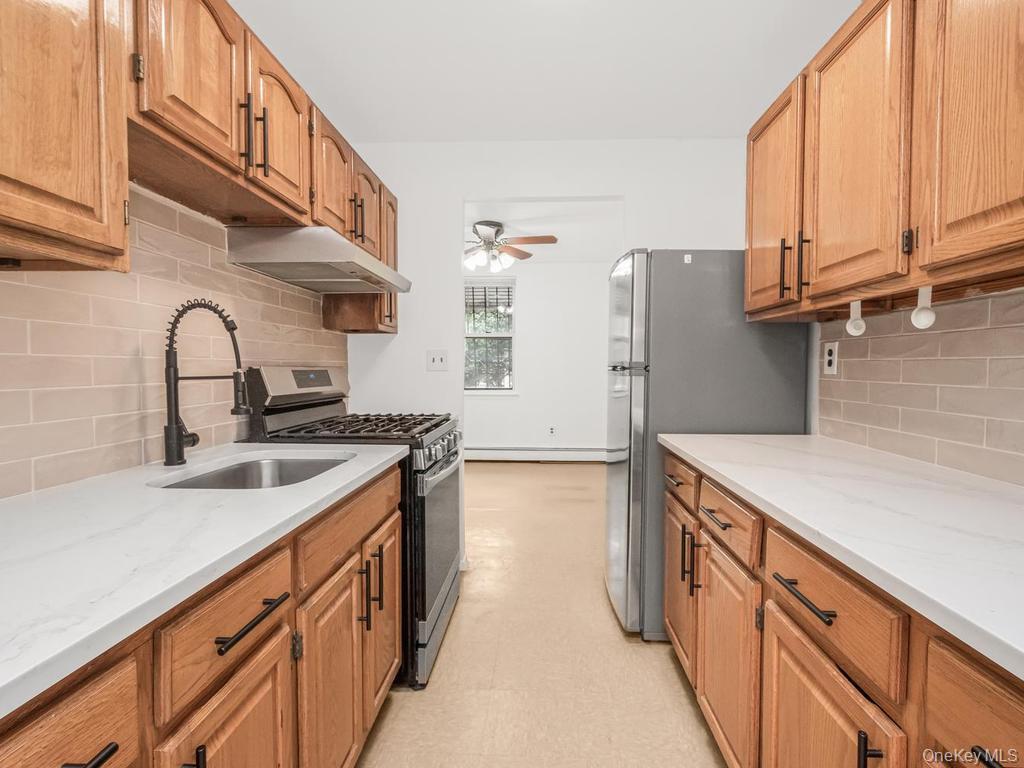 Single Family Fox Street Bronx, NY 10459, MLS-1031785-6