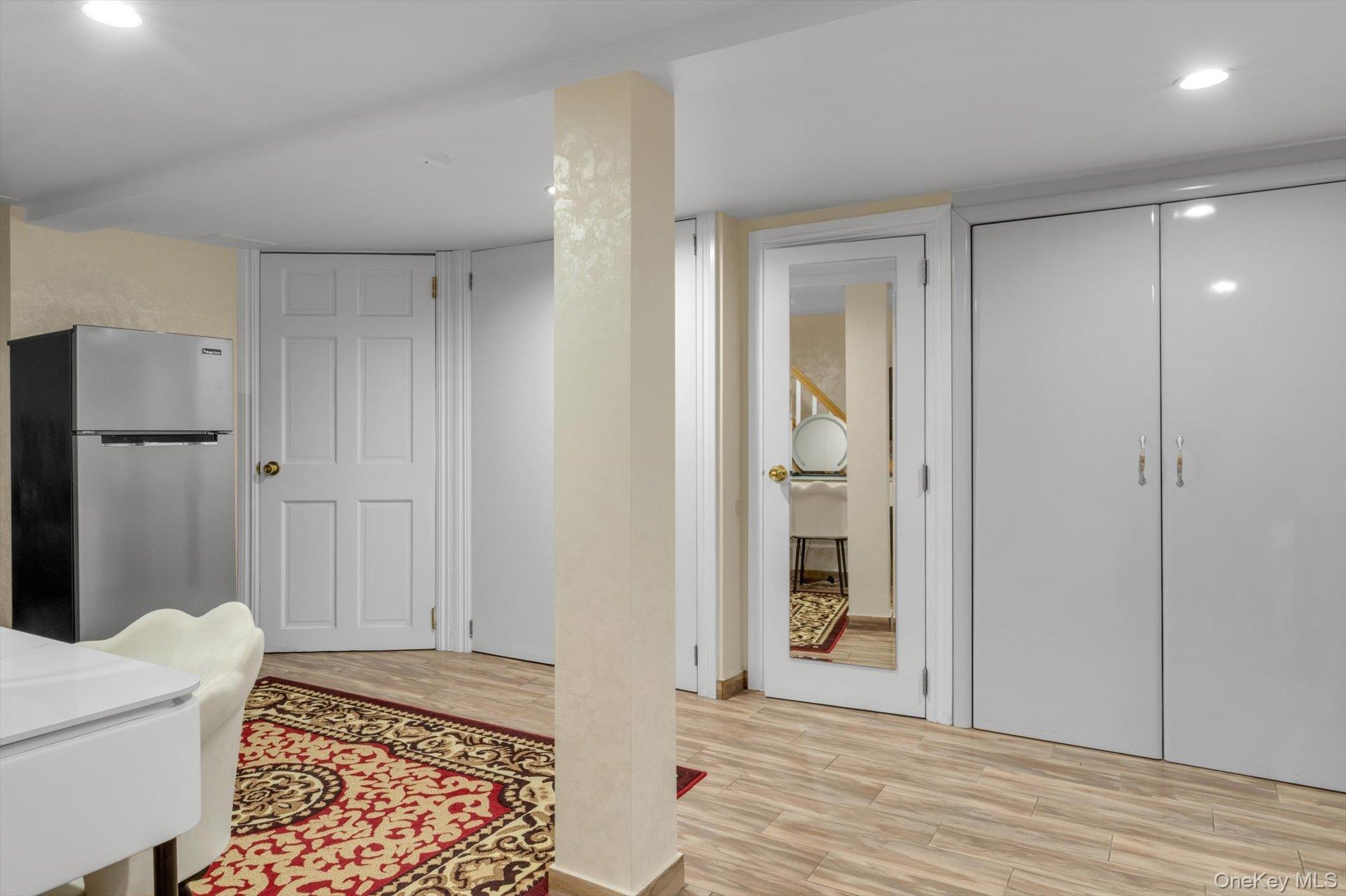 Single Family Hoover Avenue Queens, NY 11435, MLS-1031787-16