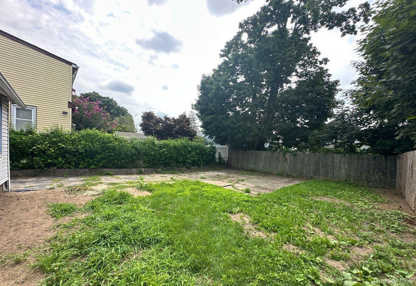 Single Family E 3rd Street Suffolk County, NY 11746, MLS-1031809-17