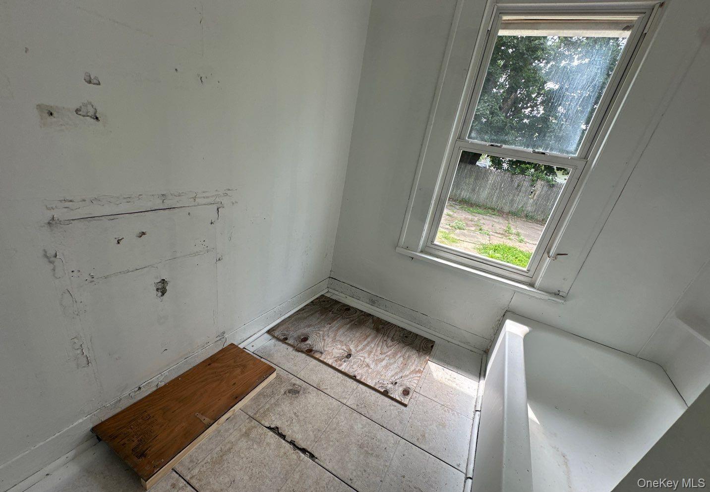 Single Family E 3rd Street Suffolk County, NY 11746, MLS-1031809-8