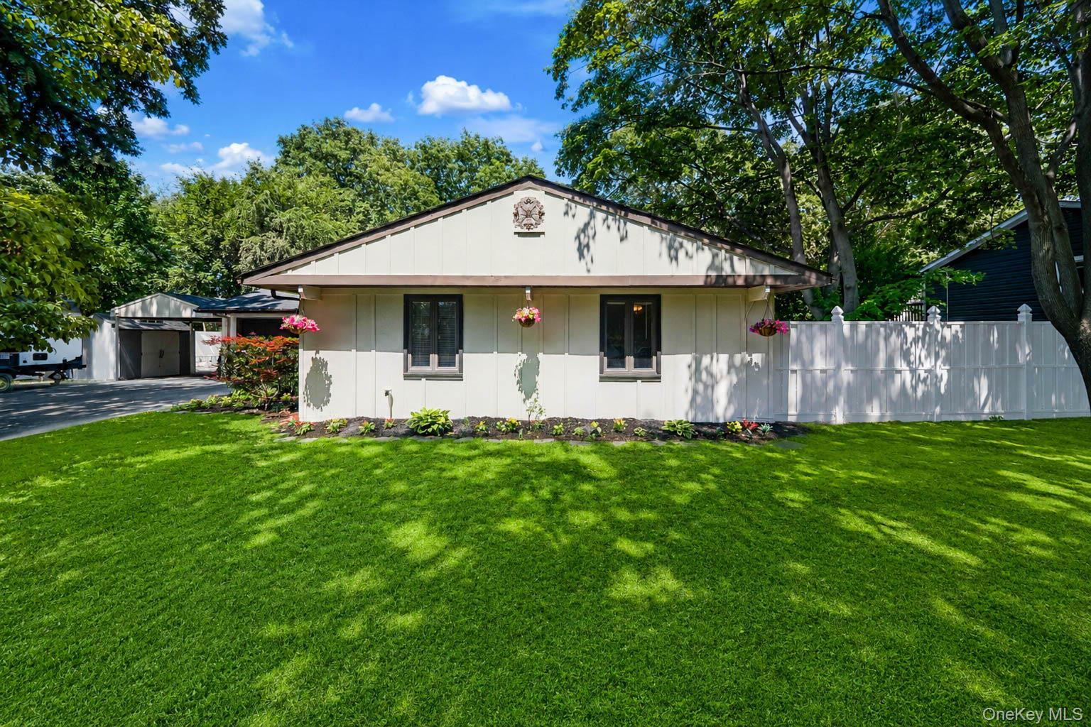 Single Family Old Town Road  Suffolk County, NY 11727, MLS-1031816-32