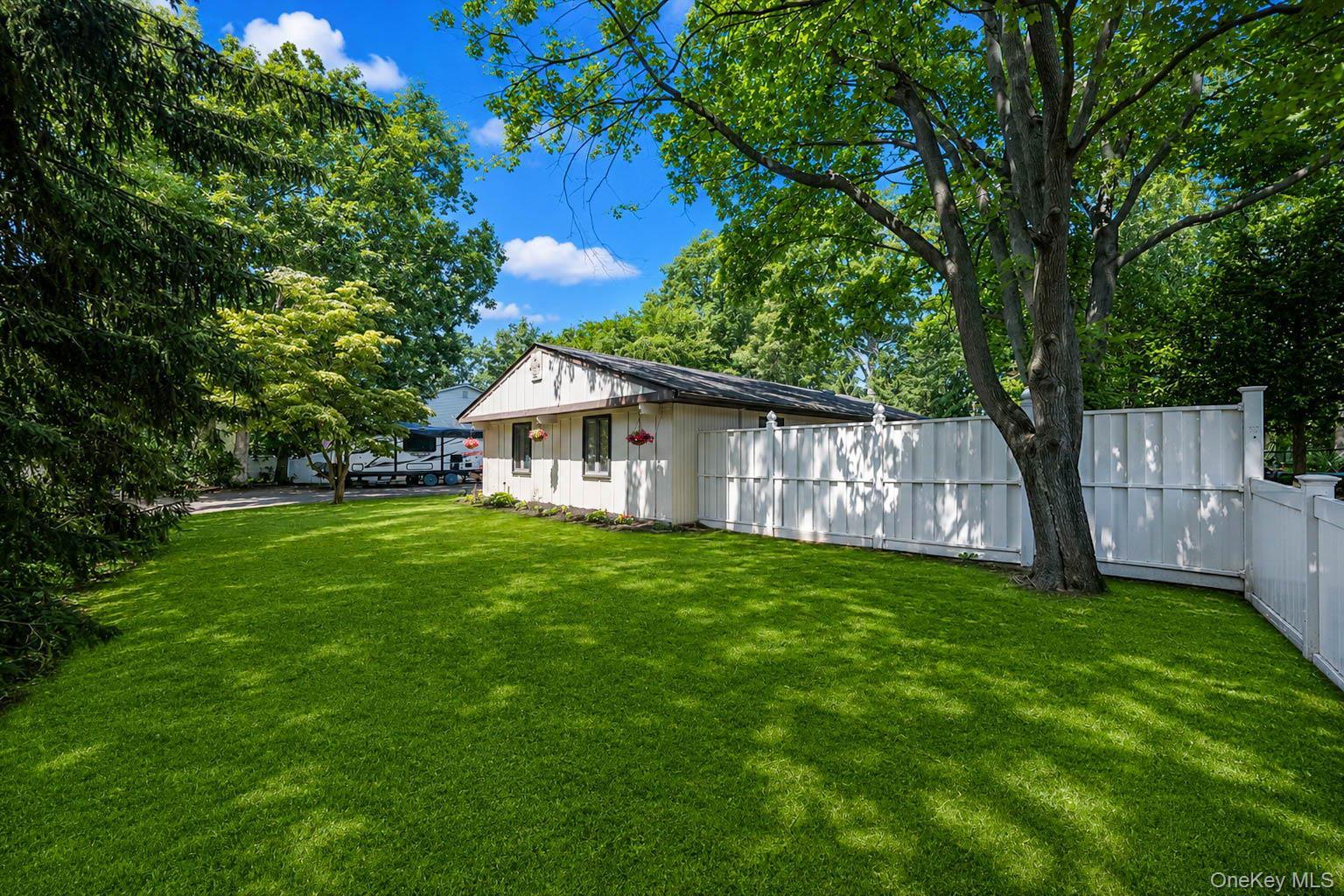 Single Family Old Town Road  Suffolk County, NY 11727, MLS-1031816-33