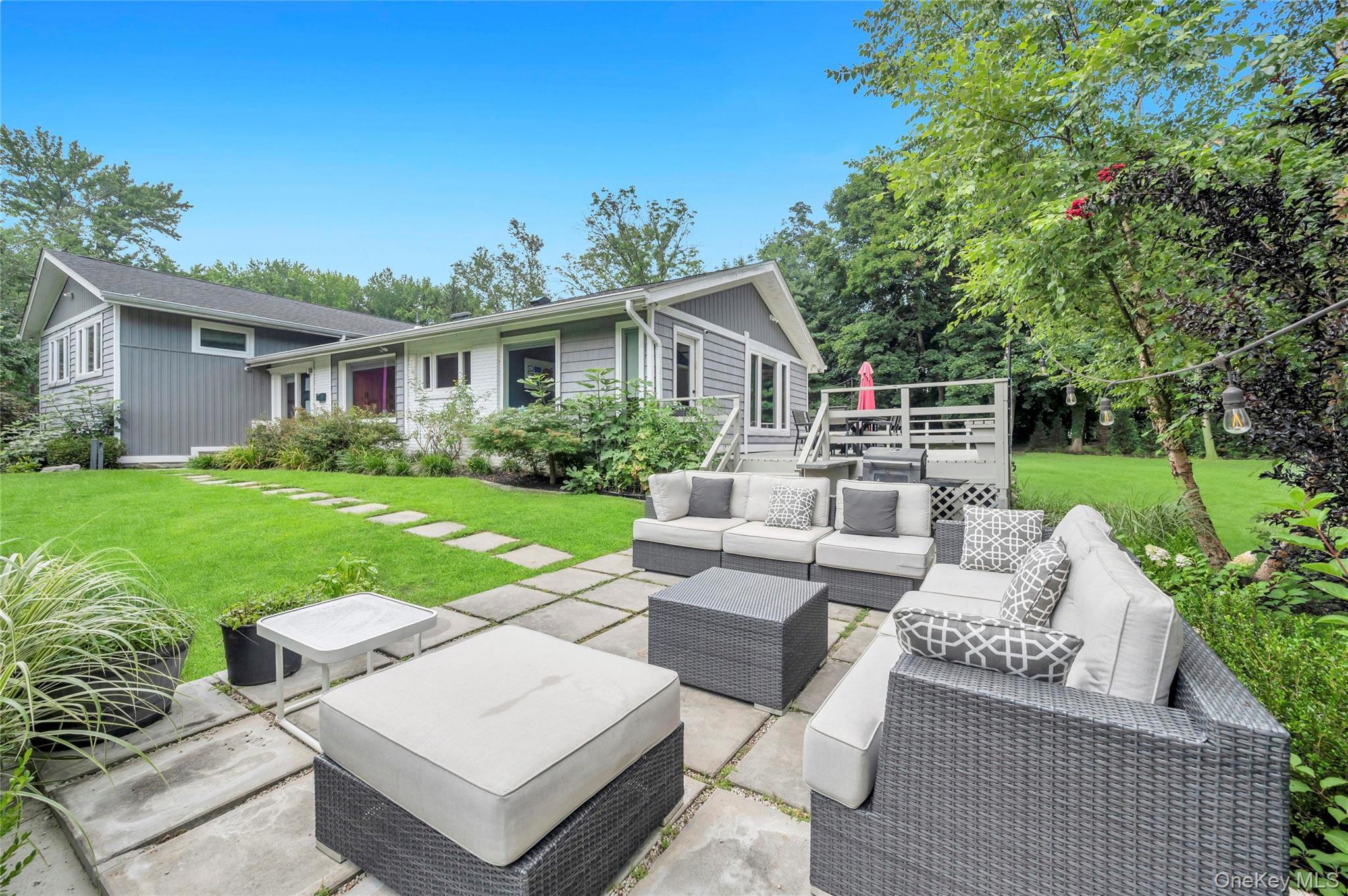 Single Family Hicks Lane  Nassau County, NY 11024, MLS-1031832-34
