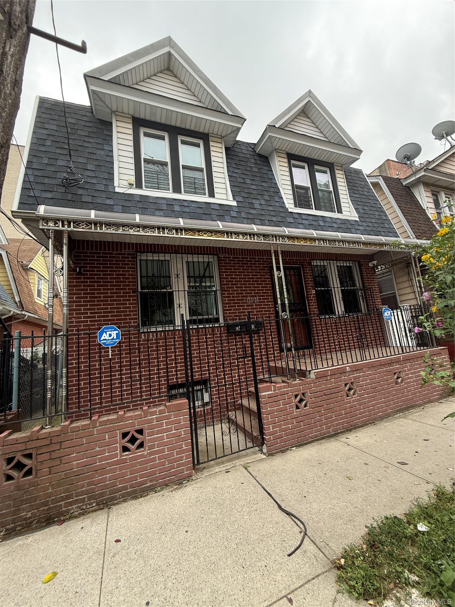 Single Family 89th Avenue  Queens, NY 11432, MLS-1031851-3
