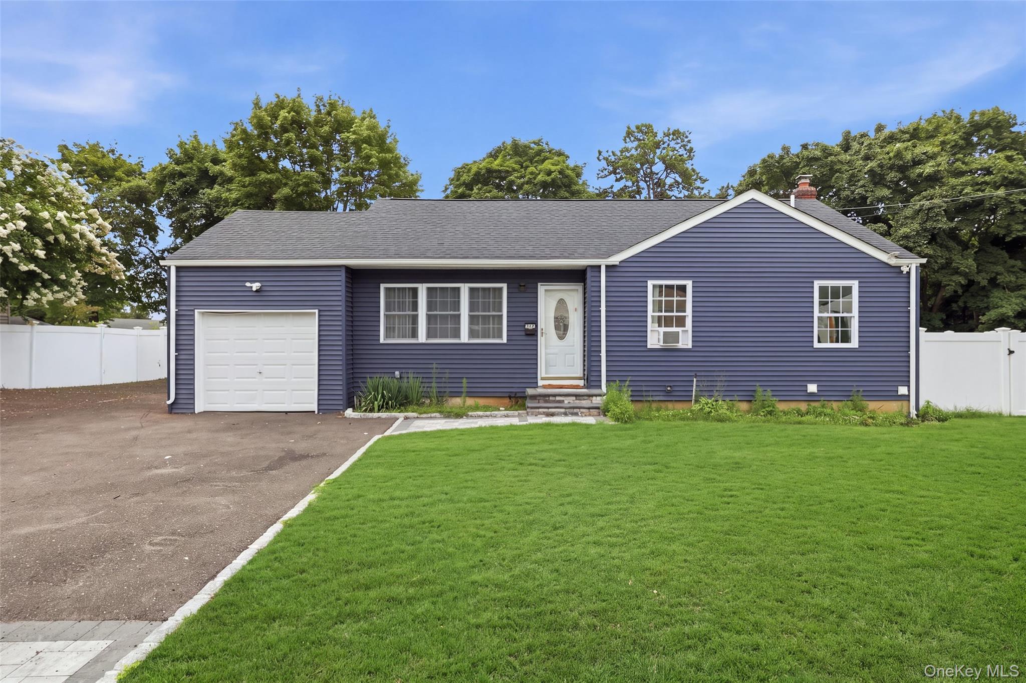 Single Family Hancock Street  Suffolk County, NY 11717, MLS-1031860-2