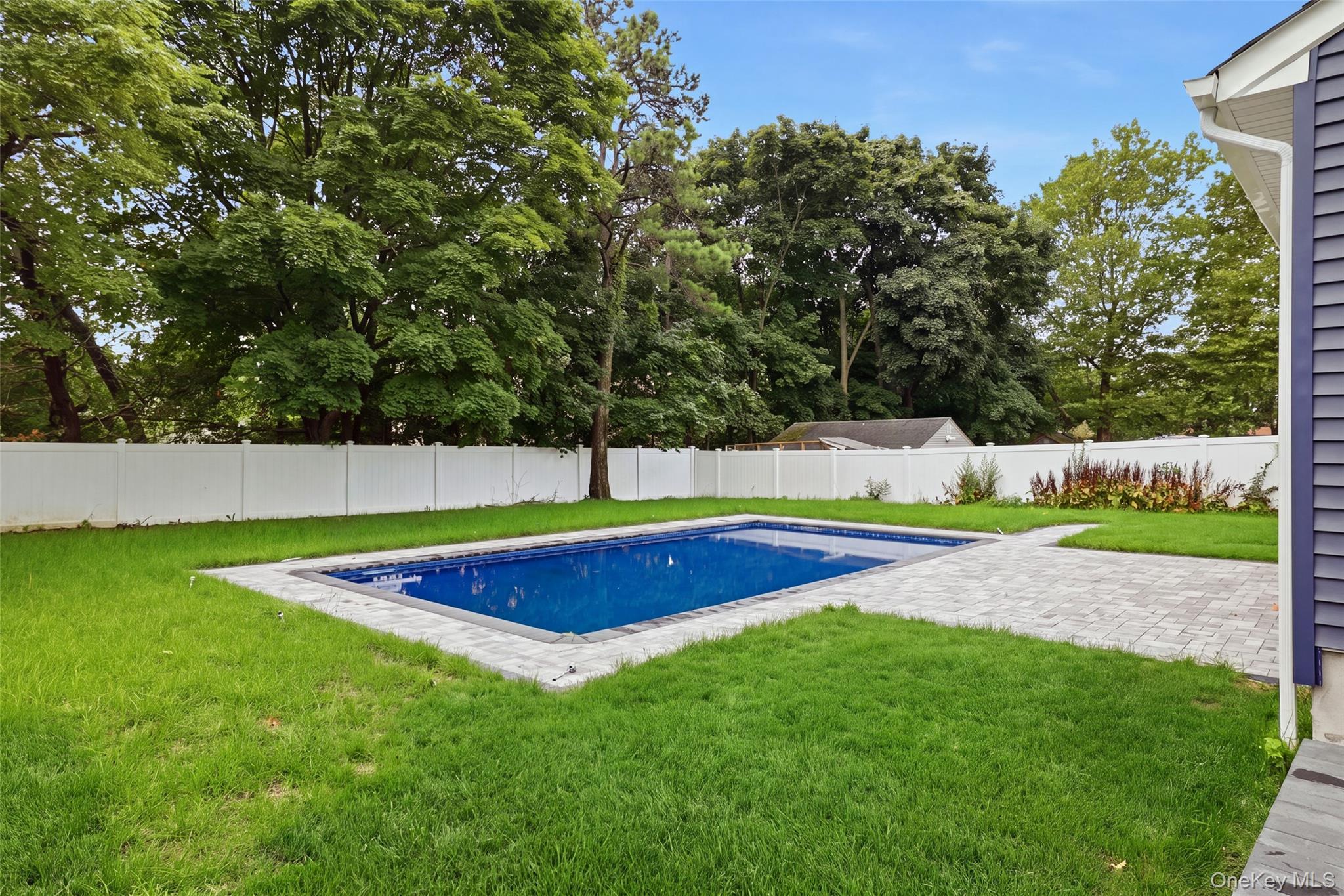 Single Family Hancock Street  Suffolk County, NY 11717, MLS-1031860-29
