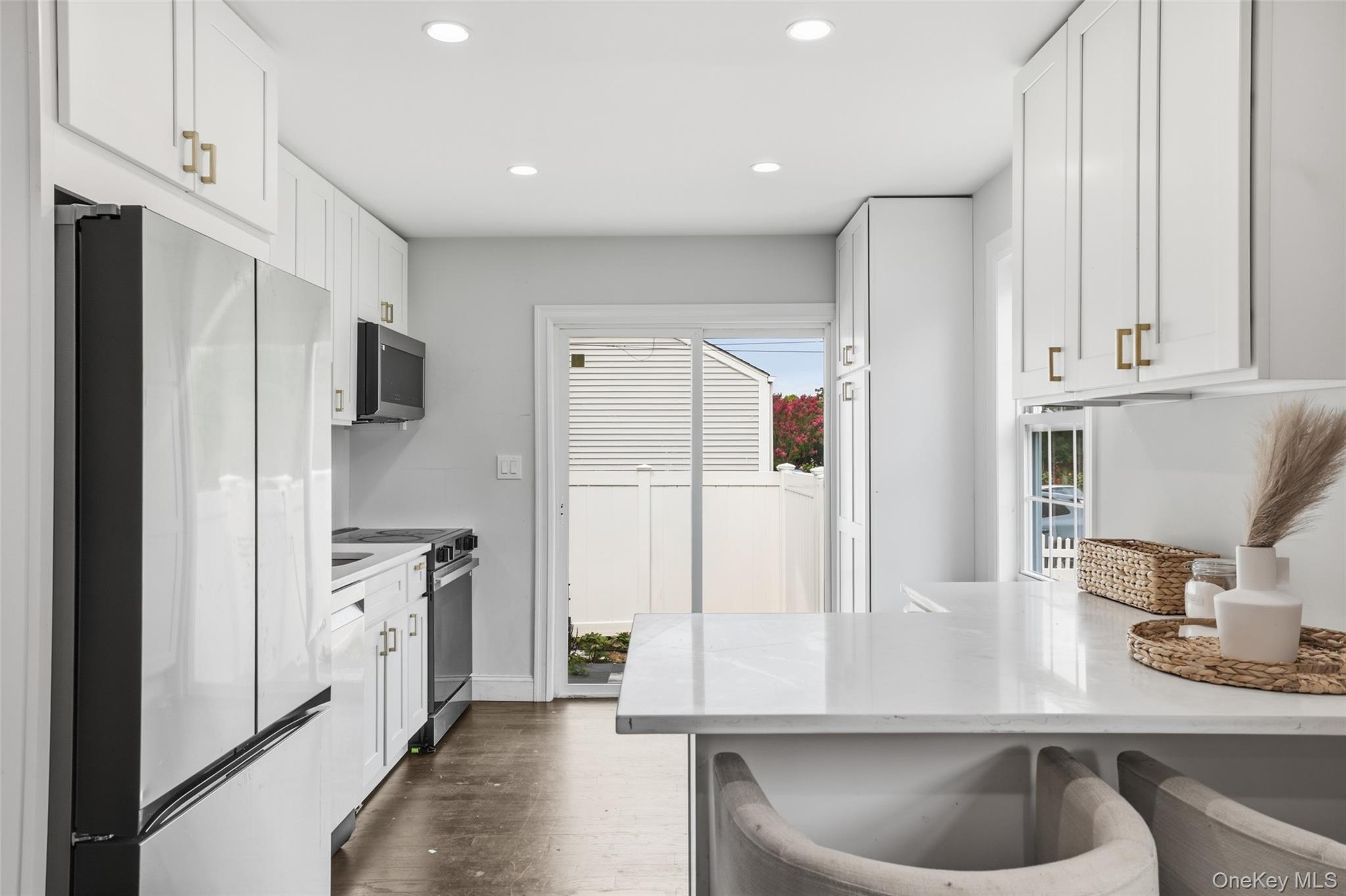Single Family Hancock Street  Suffolk County, NY 11717, MLS-1031860-8