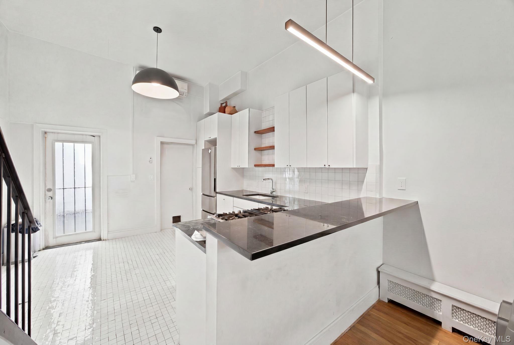 Single Family Graham Avenue  Brooklyn, NY 11206, MLS-1031867-11