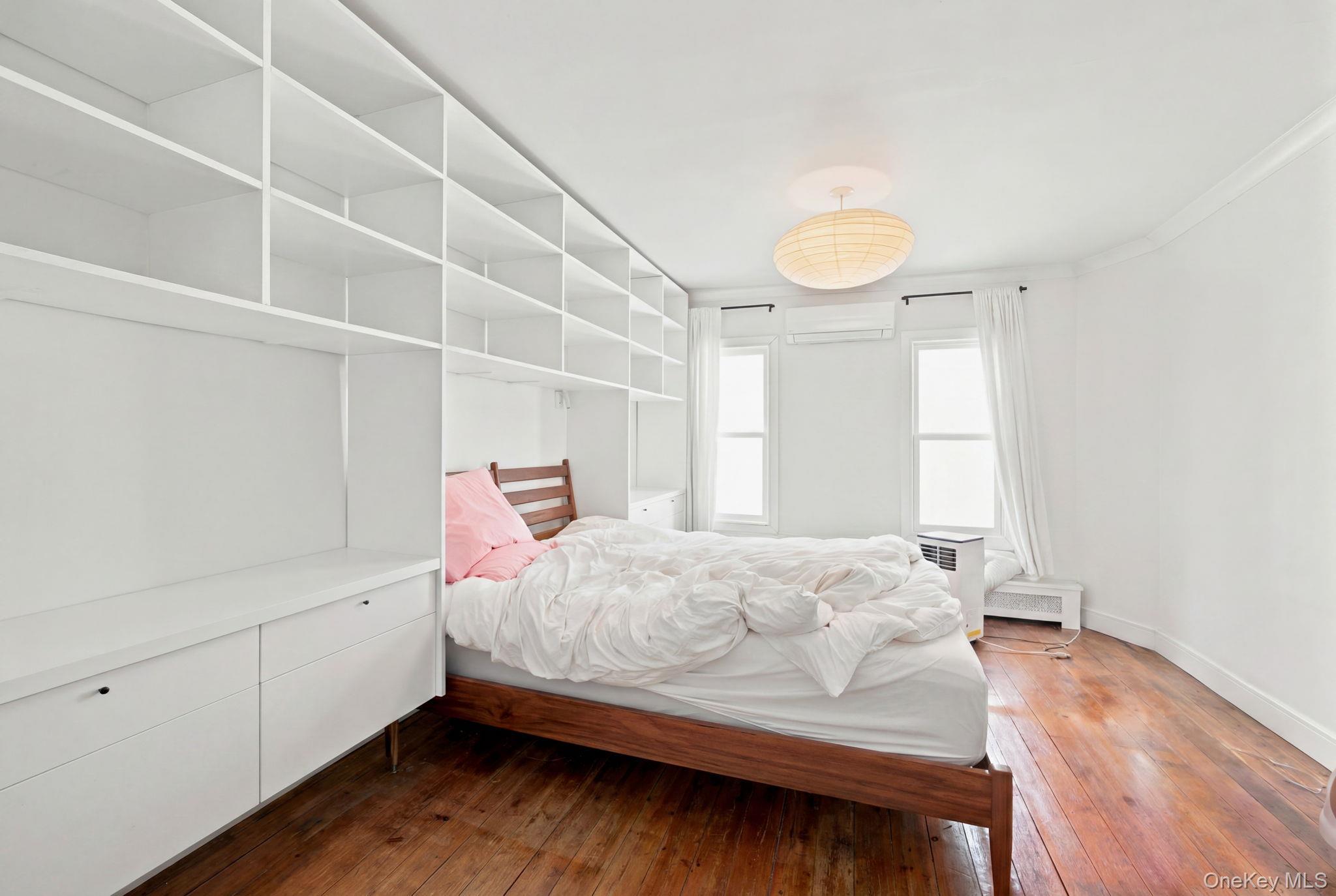 Single Family Graham Avenue  Brooklyn, NY 11206, MLS-1031867-17